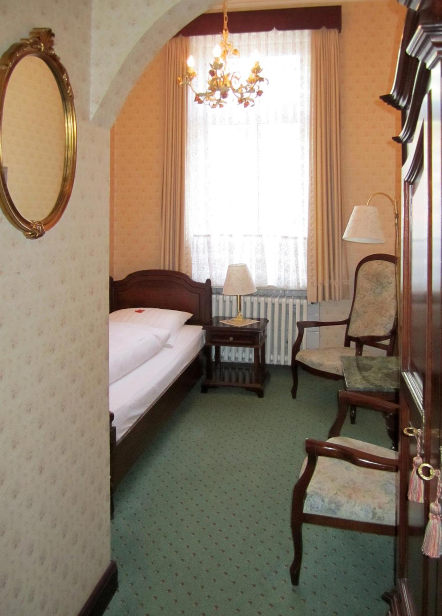 Single Room,1580342647:JPEG