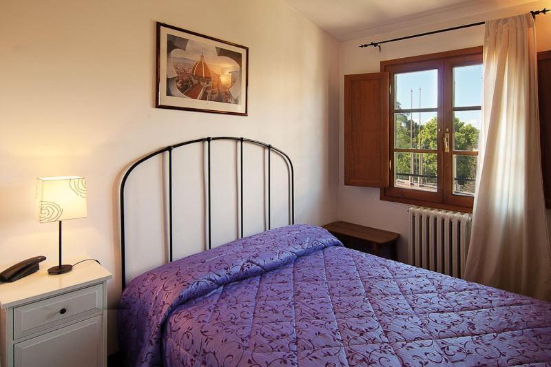 Single Room,117715897:JPEG