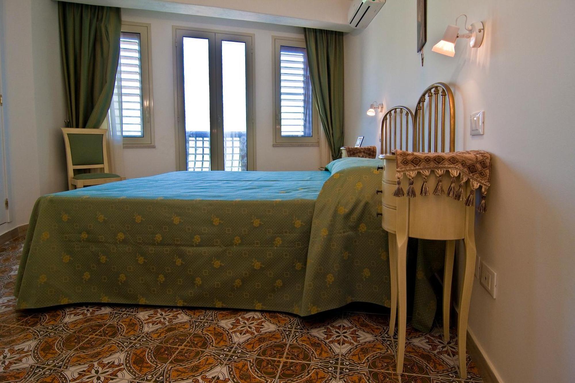 Comfort Double or Twin Room Sea View