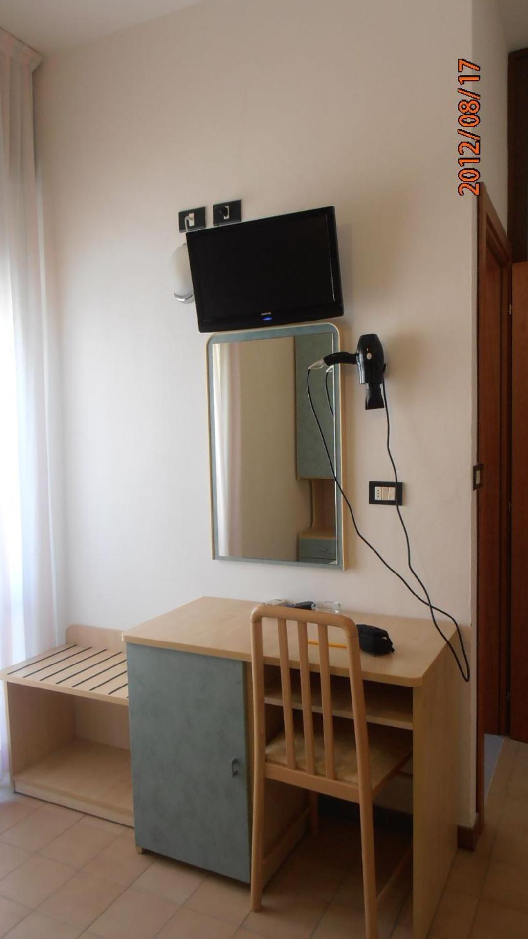 Double or Twin Room,1580737033:JPEG