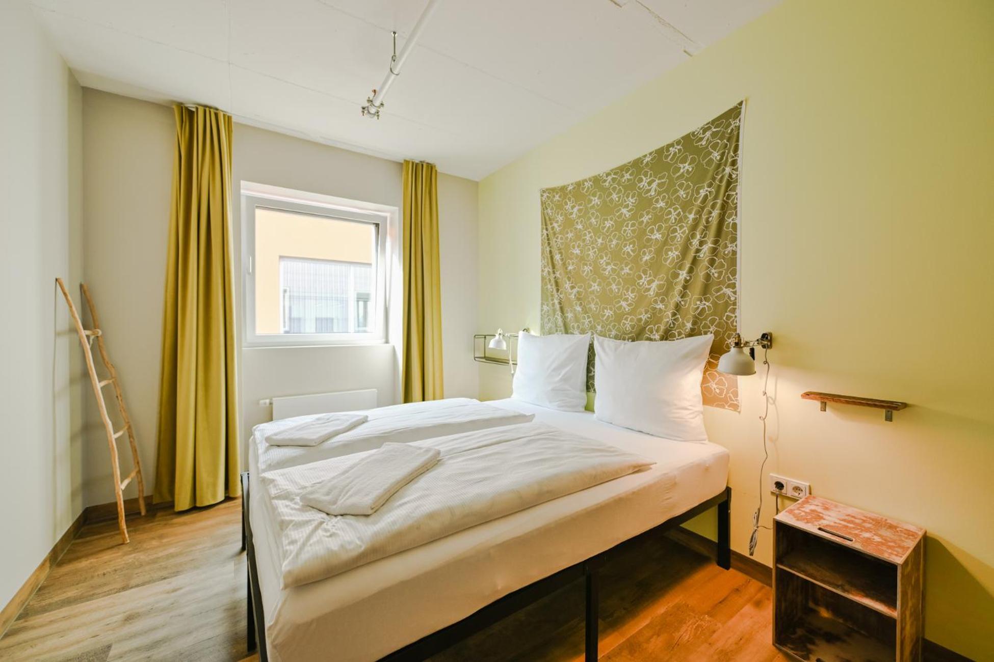 Double Room,1581170865:JPEG