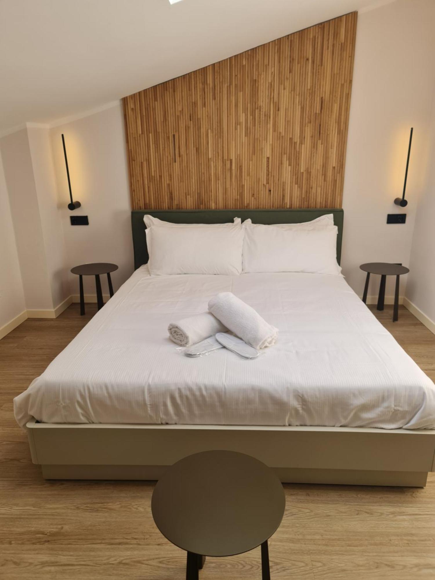 Double Room,1581595969:JPEG