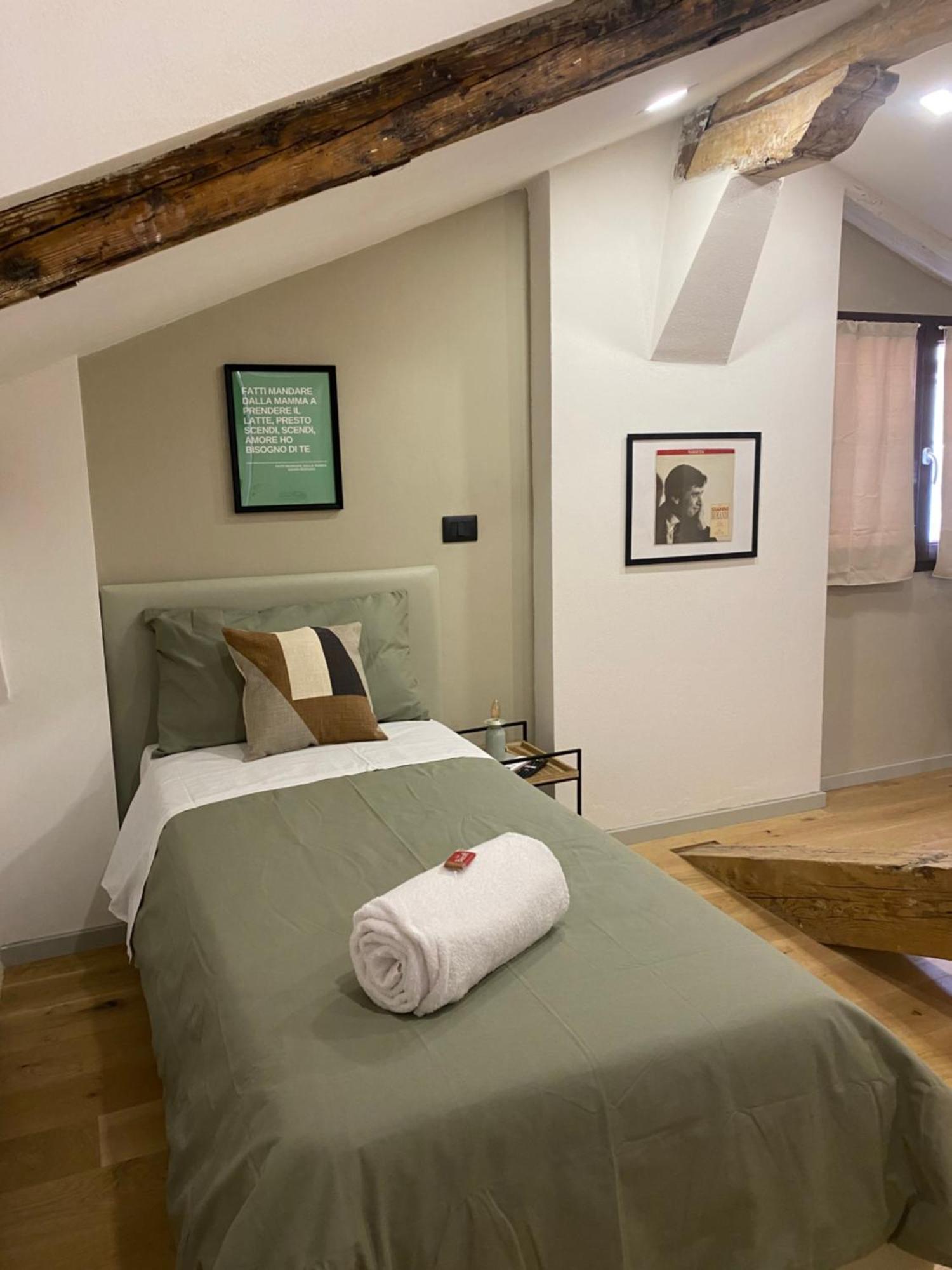 Camera Singola con Bagno Privato