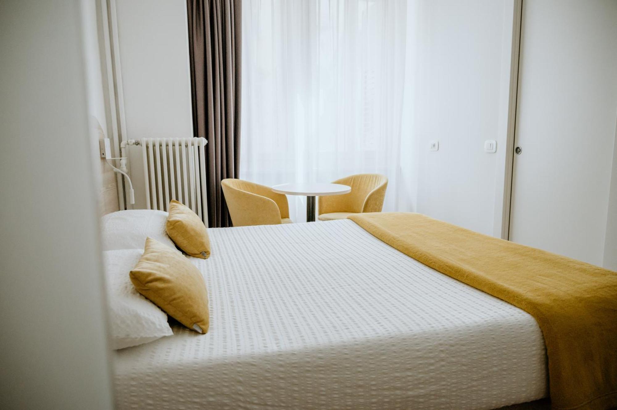Double Room,1583107626:JPEG