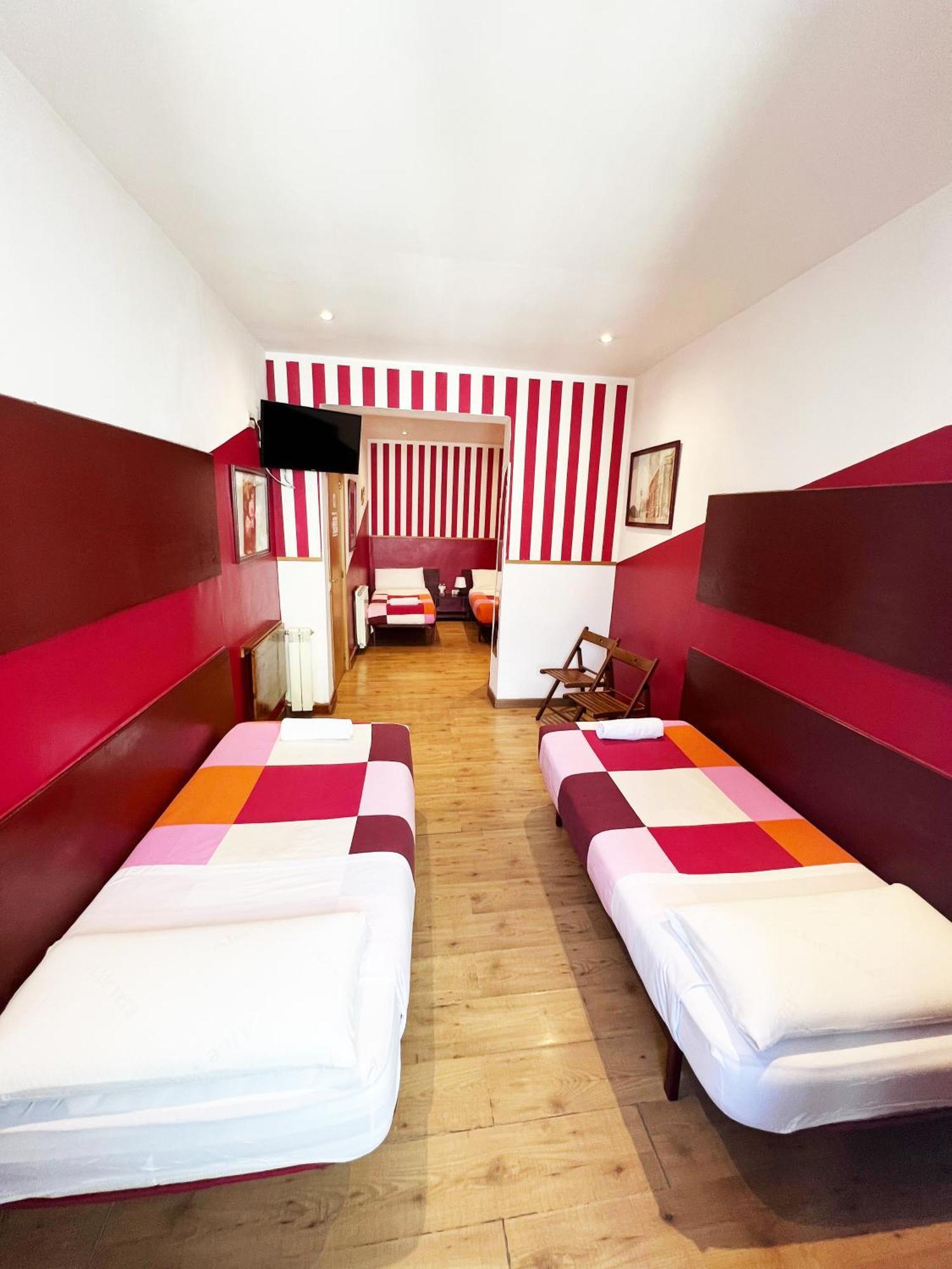Quadruple Room,1310786317:JPEG