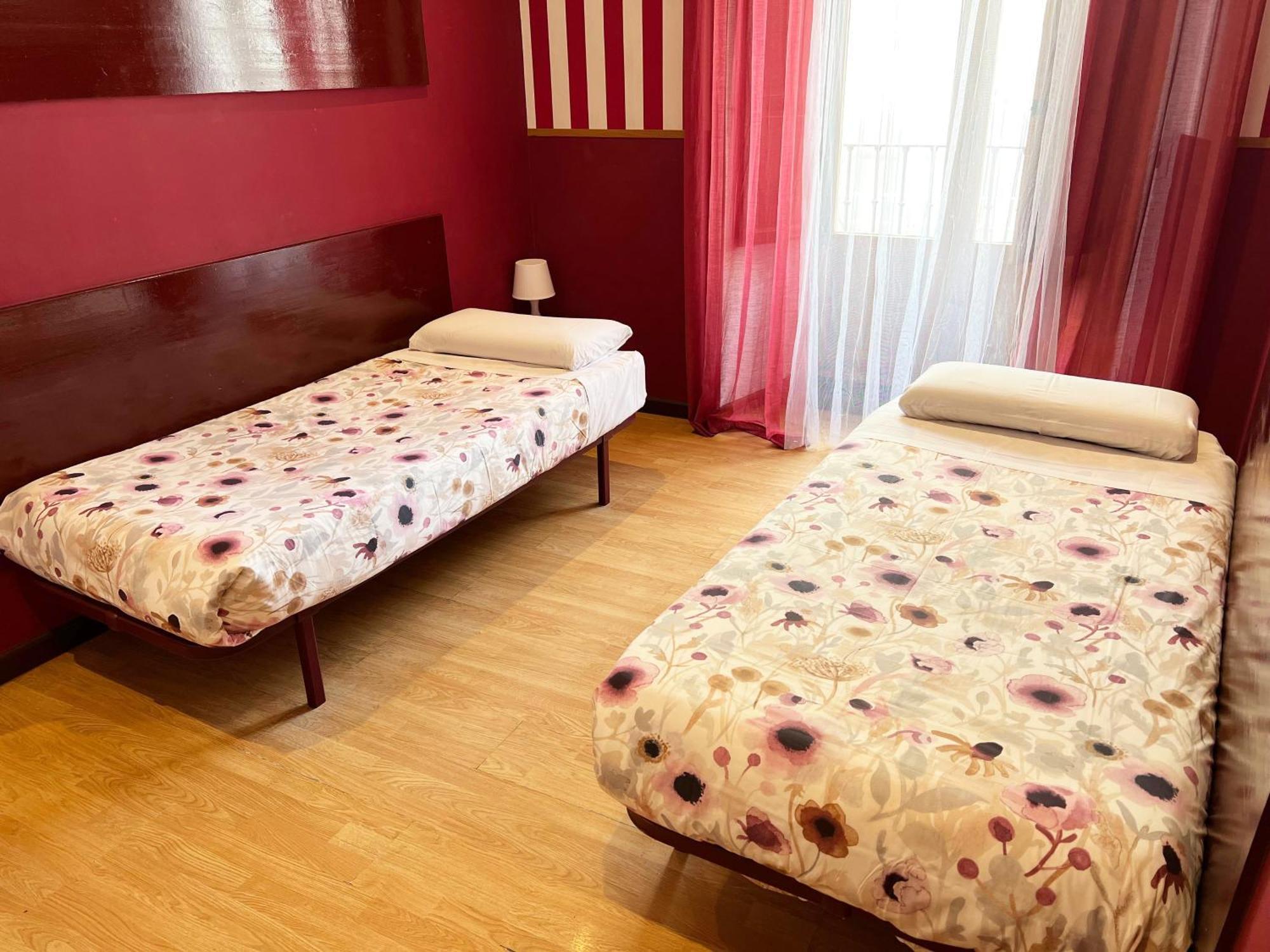 Twin Room,1583654575:JPEG