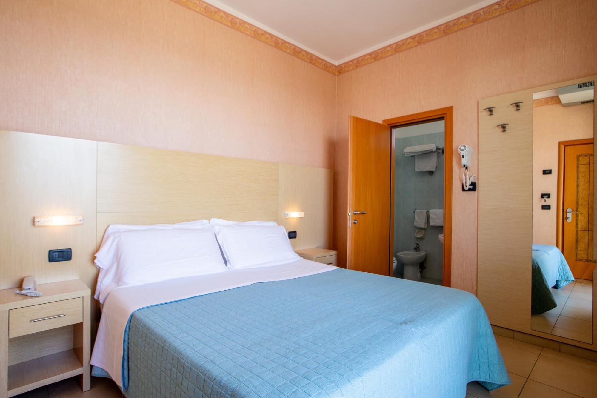 Superior Double or Twin Room Sea View