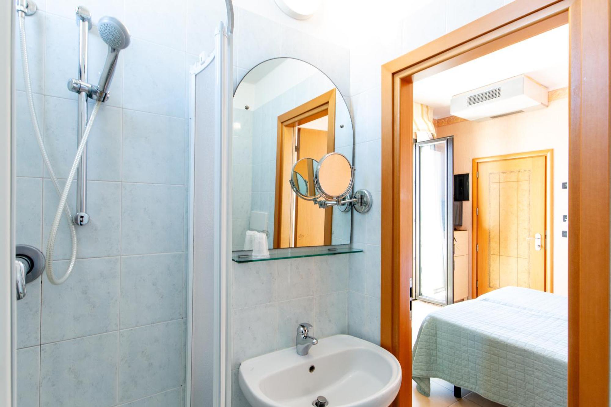 Superior Double or Twin Room Sea View