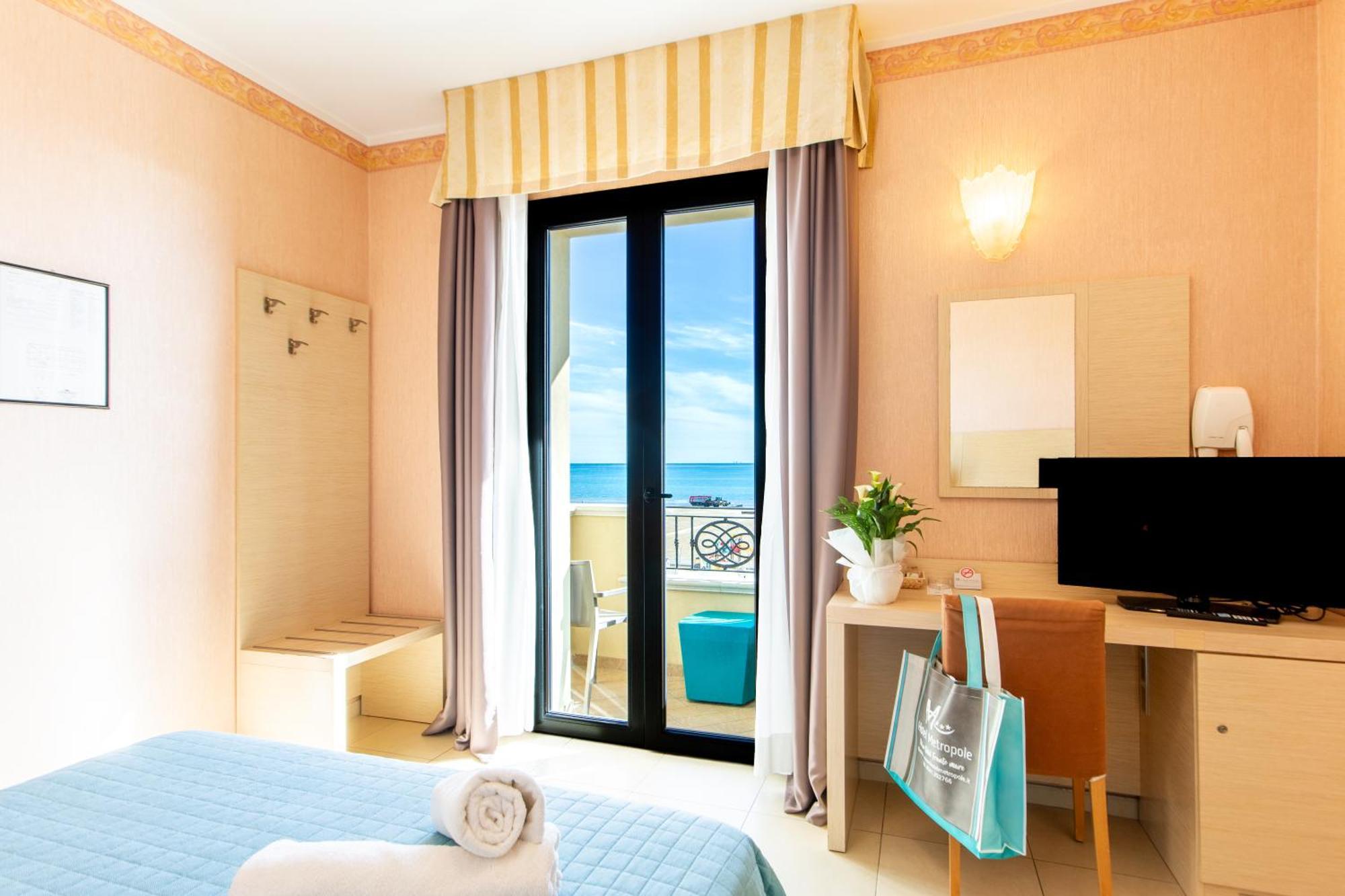 Superior Triple Room Sea View