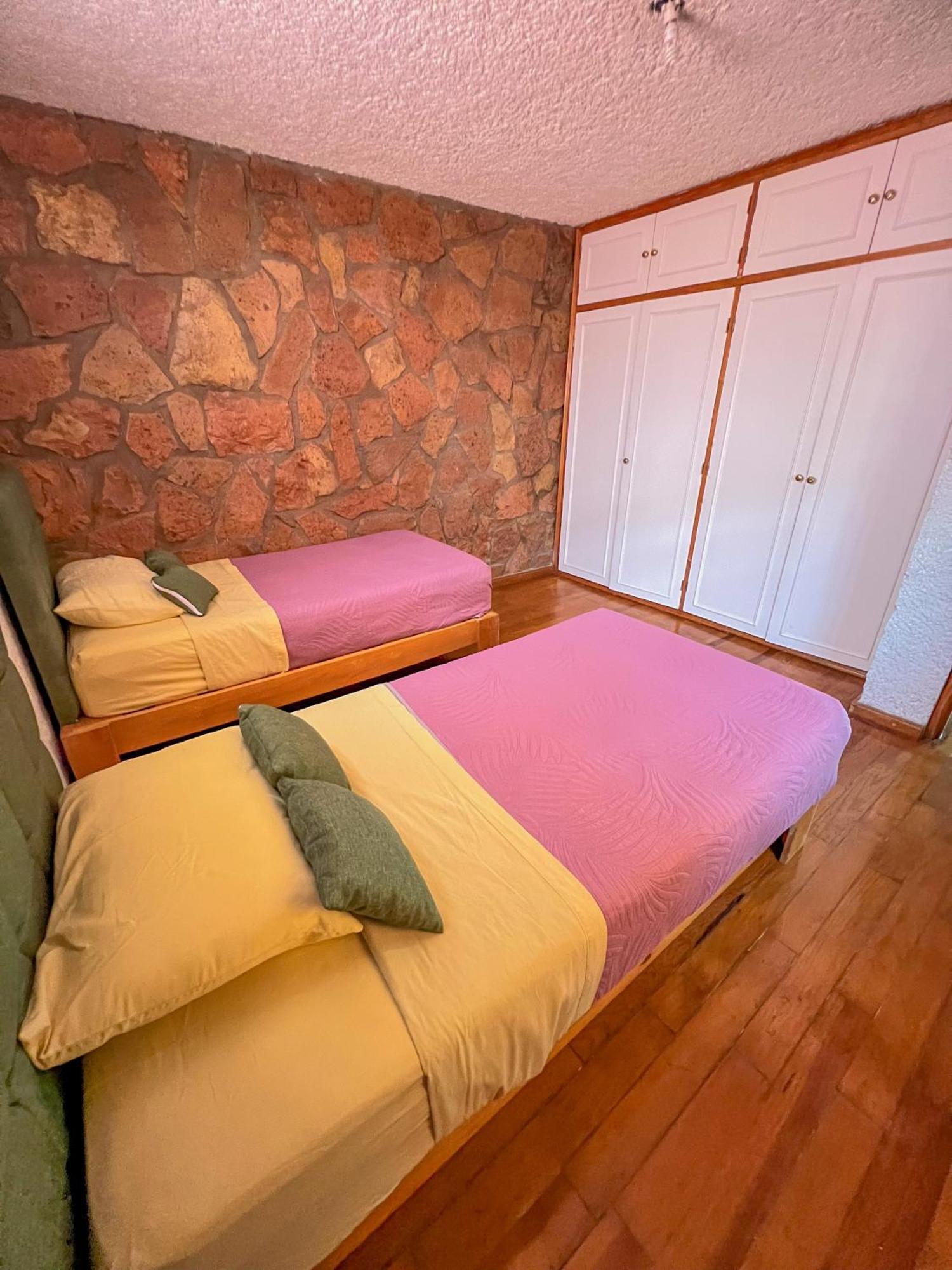 Deluxe Double Room Bath,1583679034:JPEG