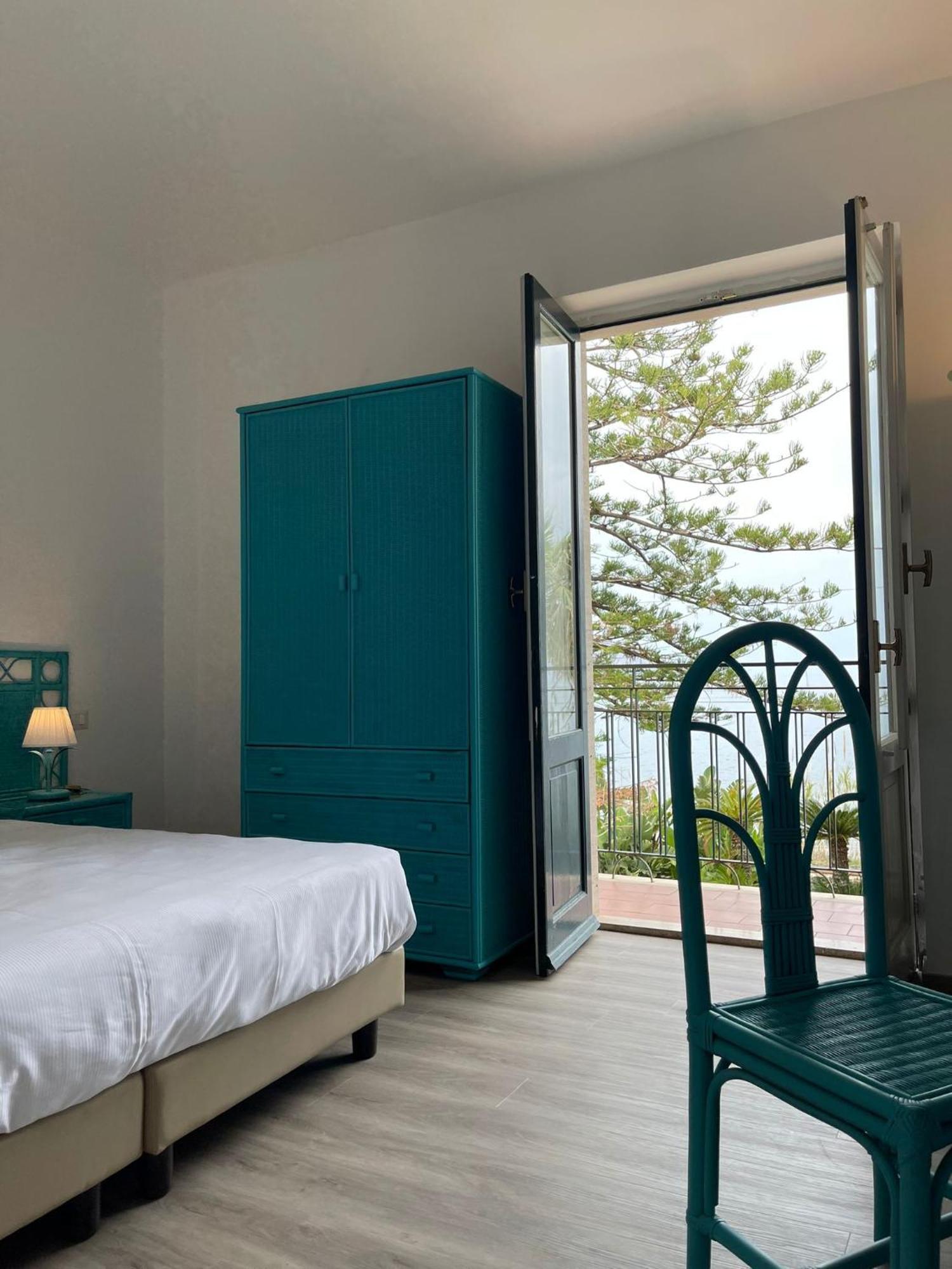 Superior Double or Twin Room Sea View