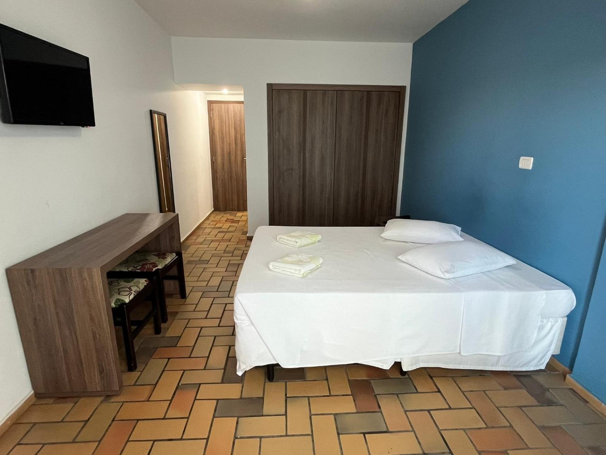 Double or Twin Room,1585500584:JPEG