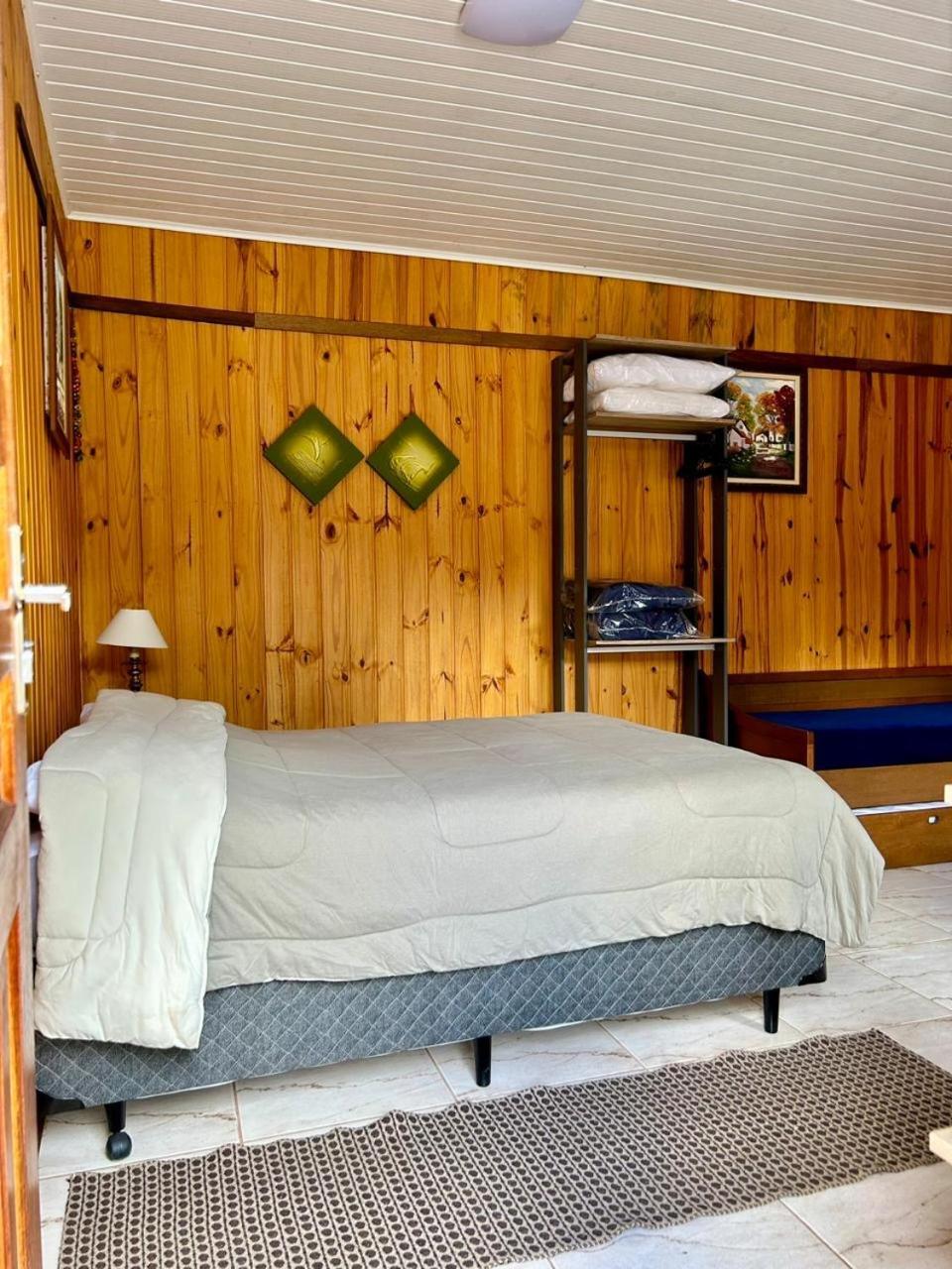 Quarto Quádruplo com Vista da Montanha