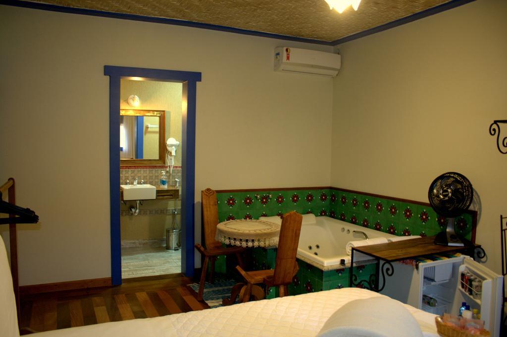 Quarto Duplo com Banheira de Hidromassagem - Térreo