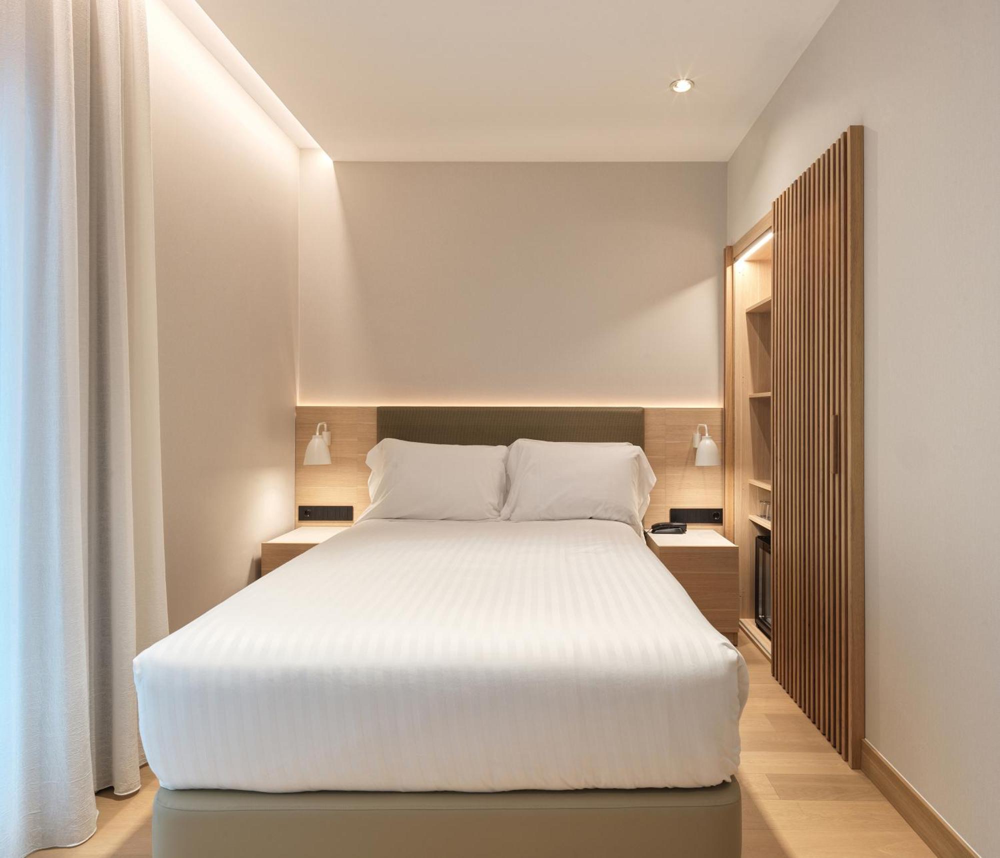Single Room,1586106624:JPEG