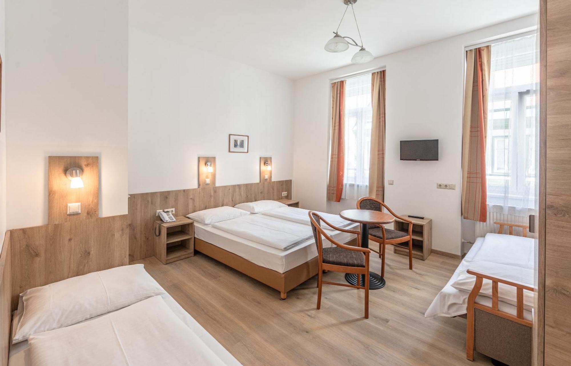 Quadruple Room,74771549:JPEG