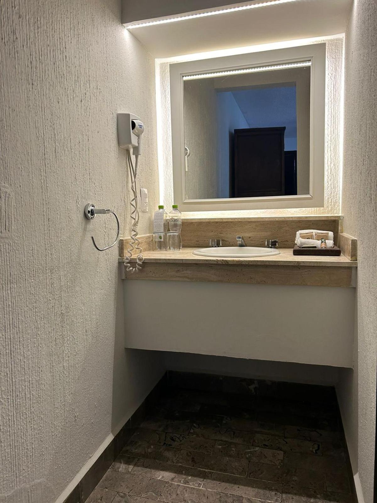 Double Room Pet-Friendly