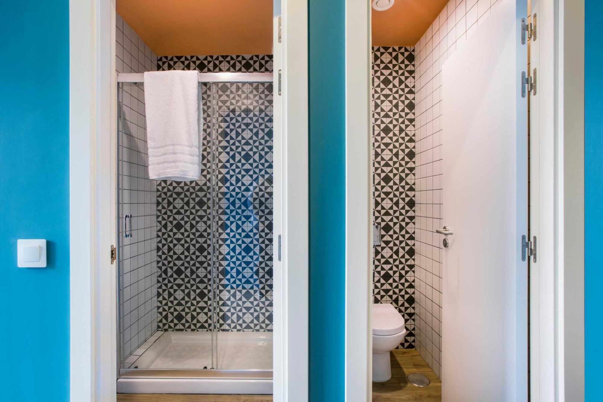 Quadruple Room Private Bathroom,1586867854:JPEG