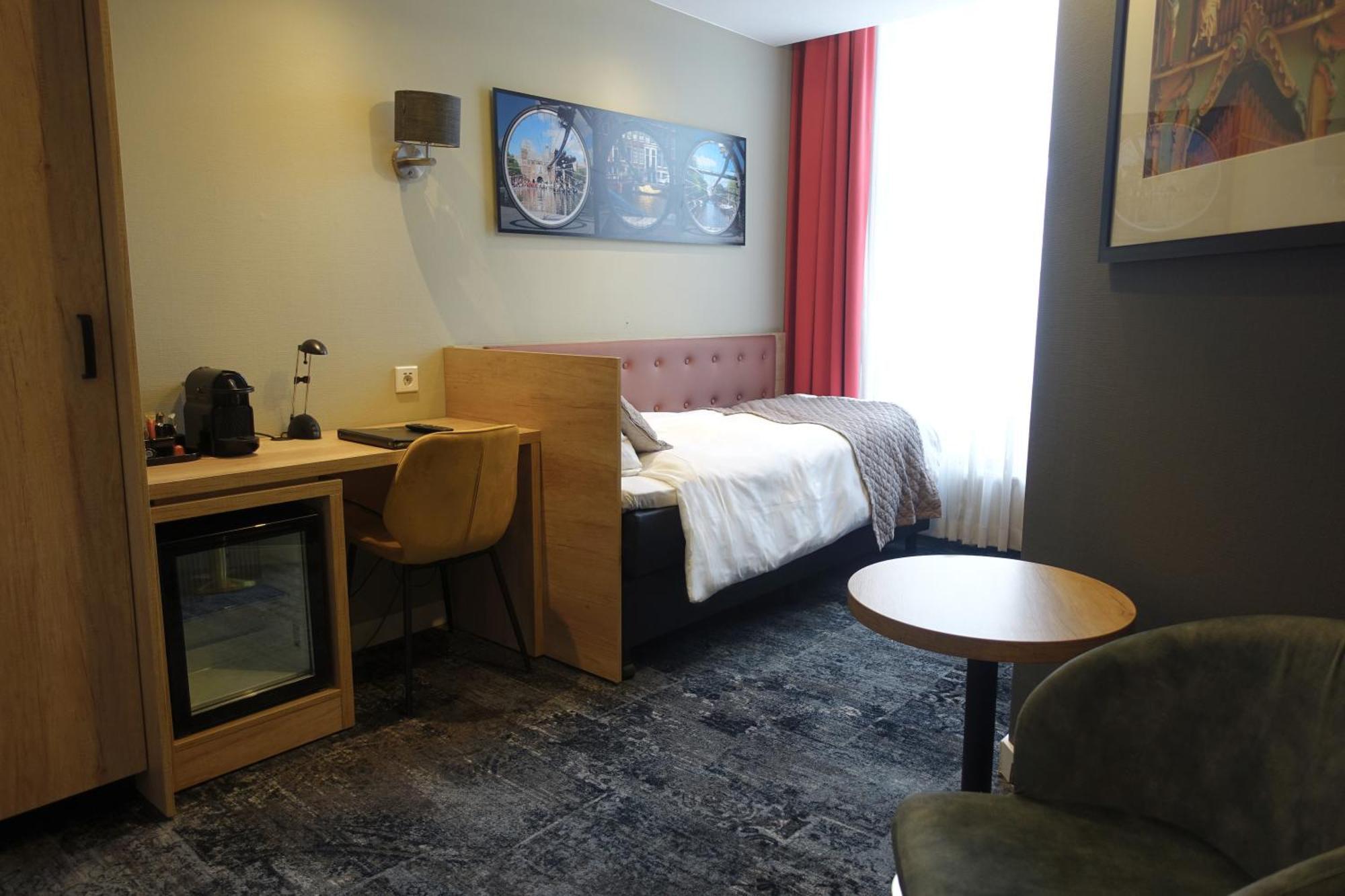 Single Room,1587493476:JPEG