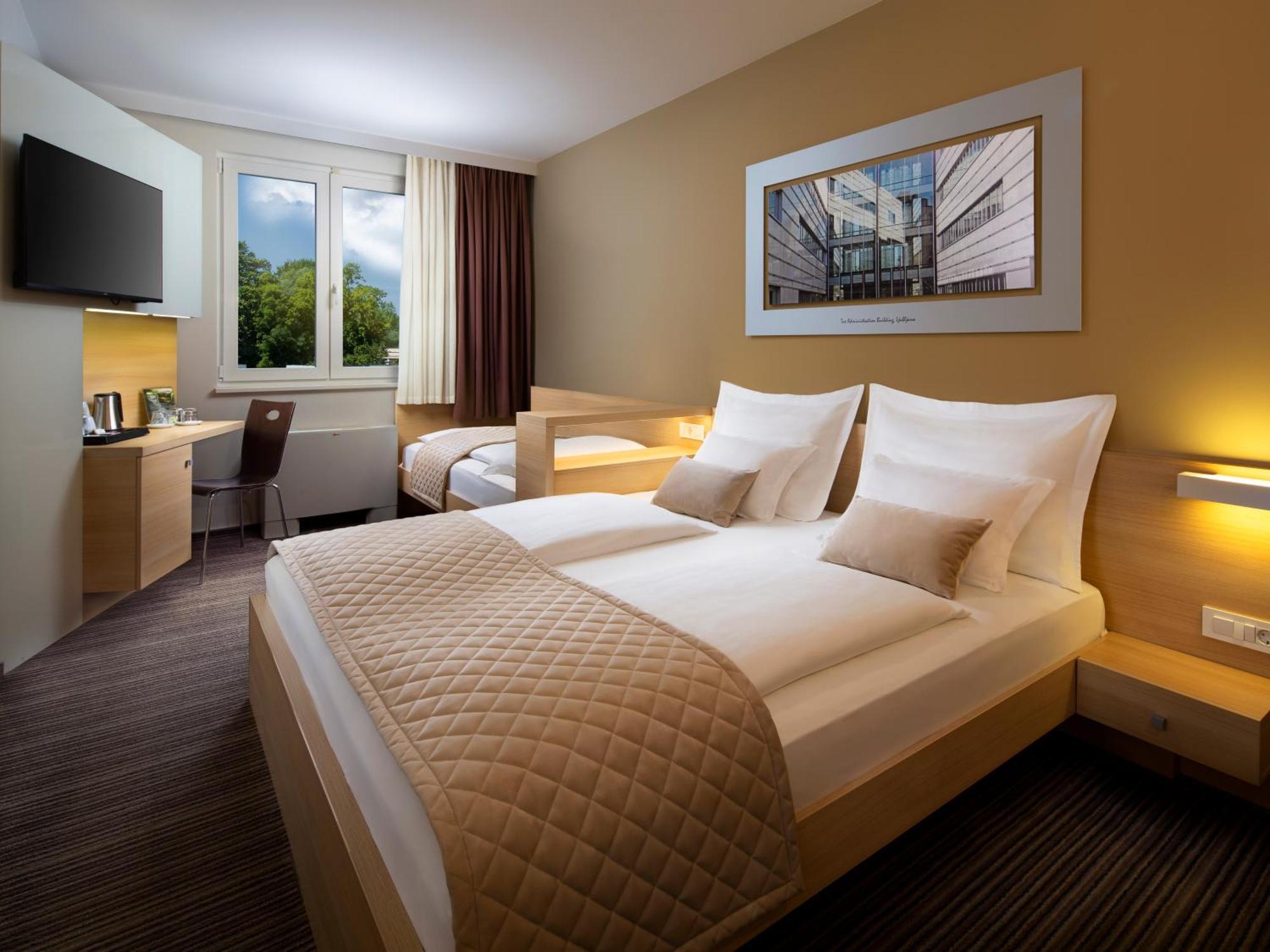Triple Room,1587497564:JPEG