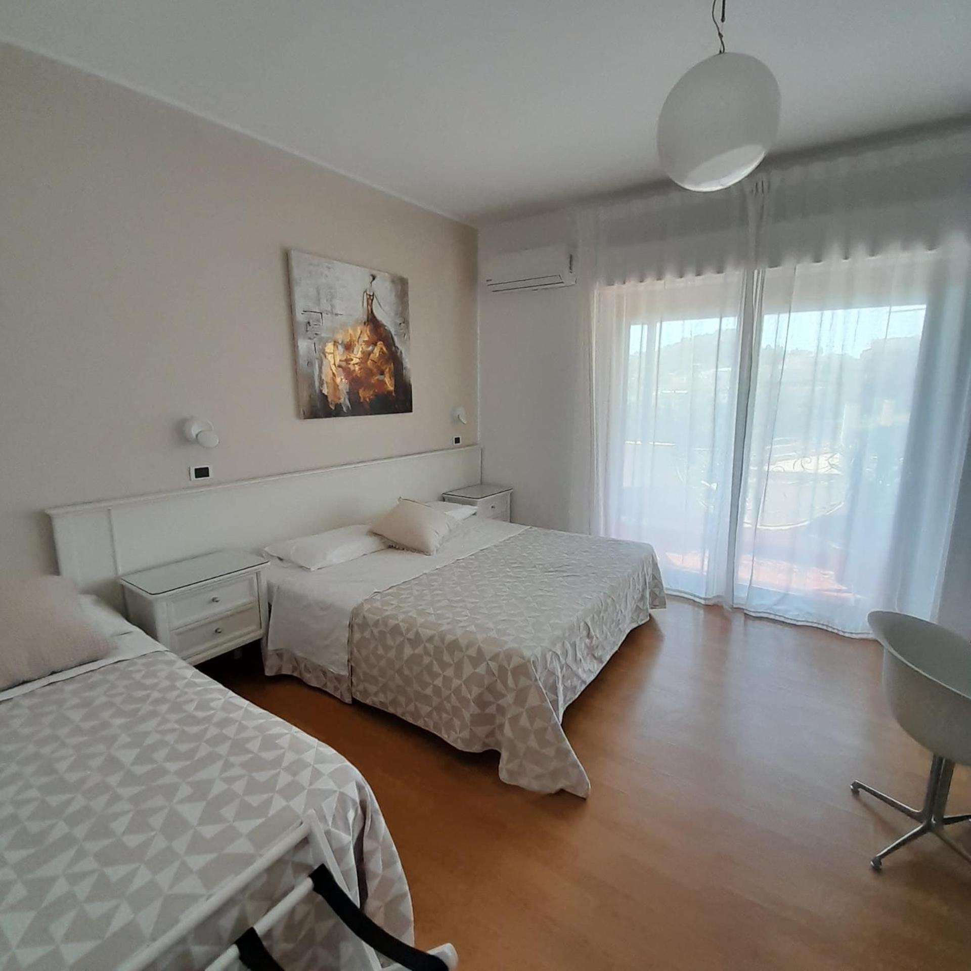 Deluxe Triple Room,1587648823:JPEG