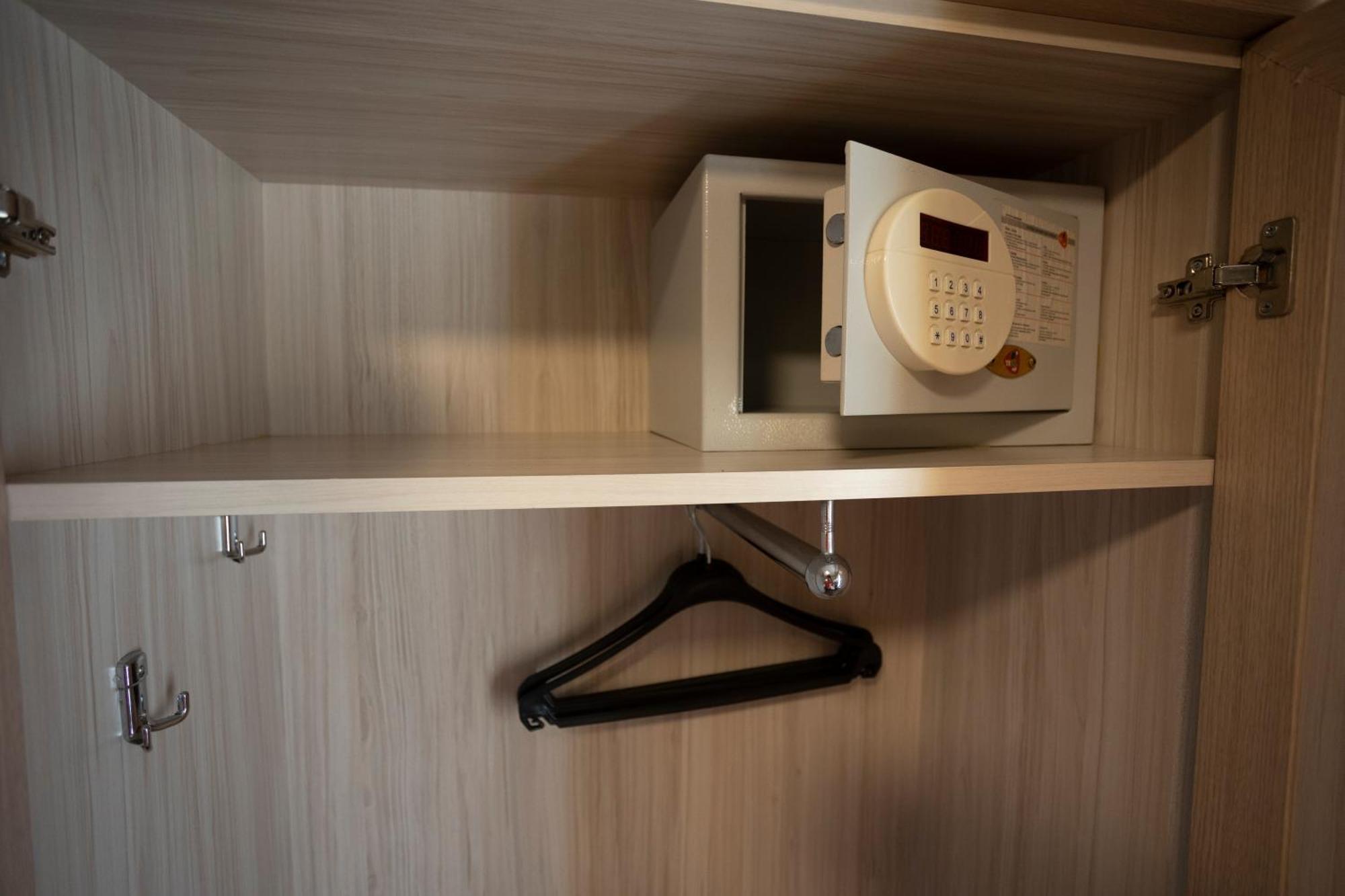 Triple Room,1533821245:JPEG
