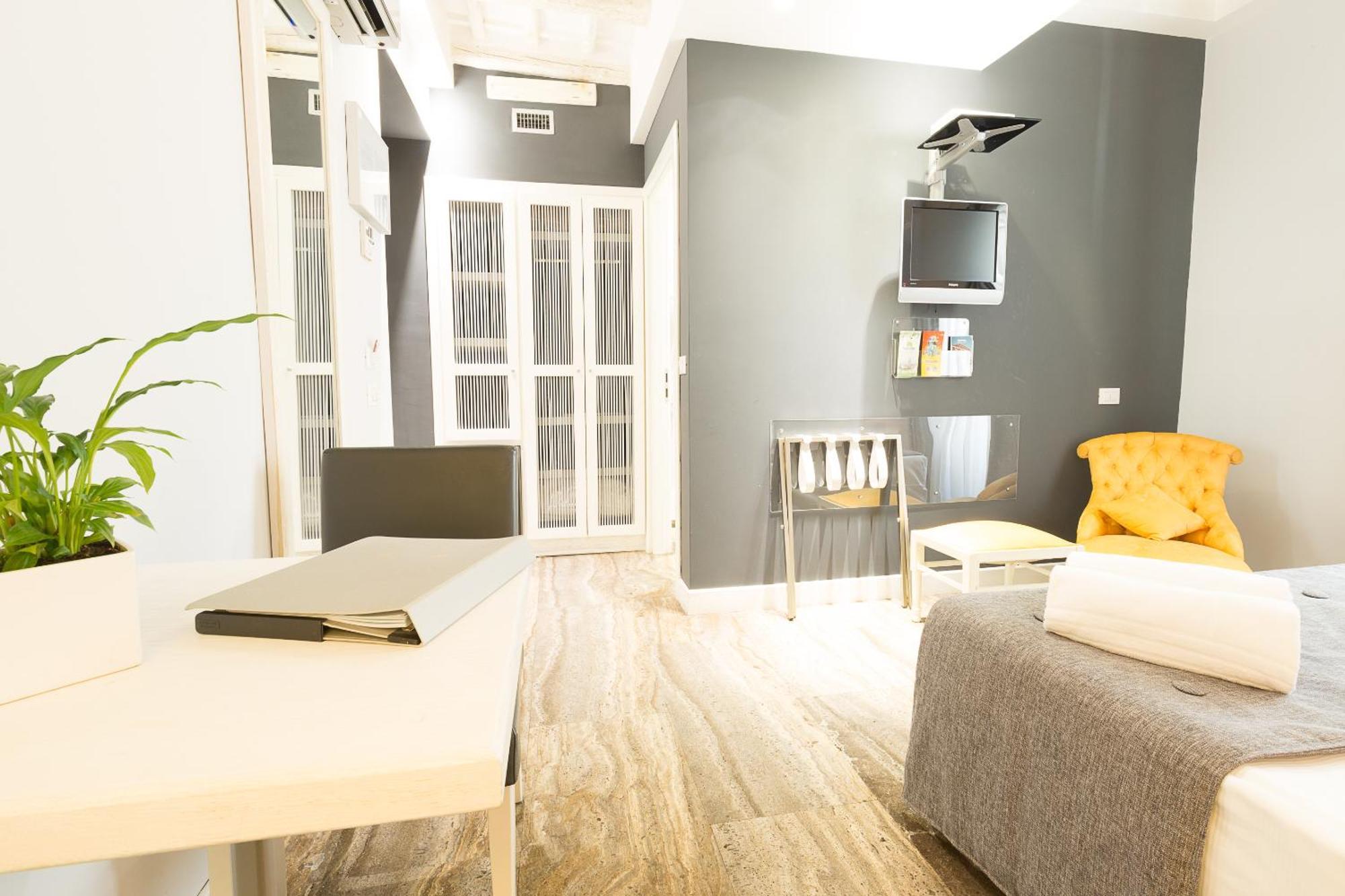 Classic Double Room