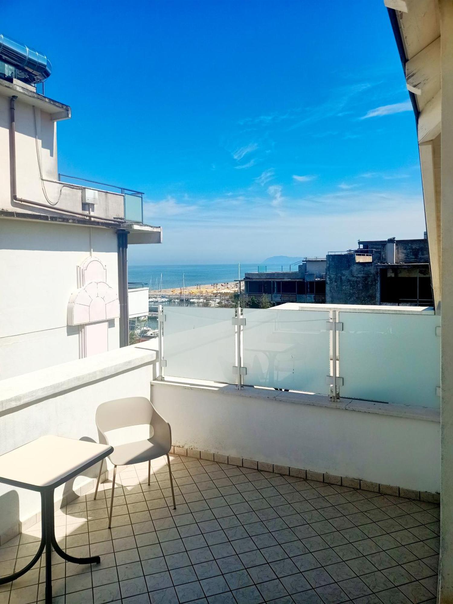 Quadruple Room Terrace