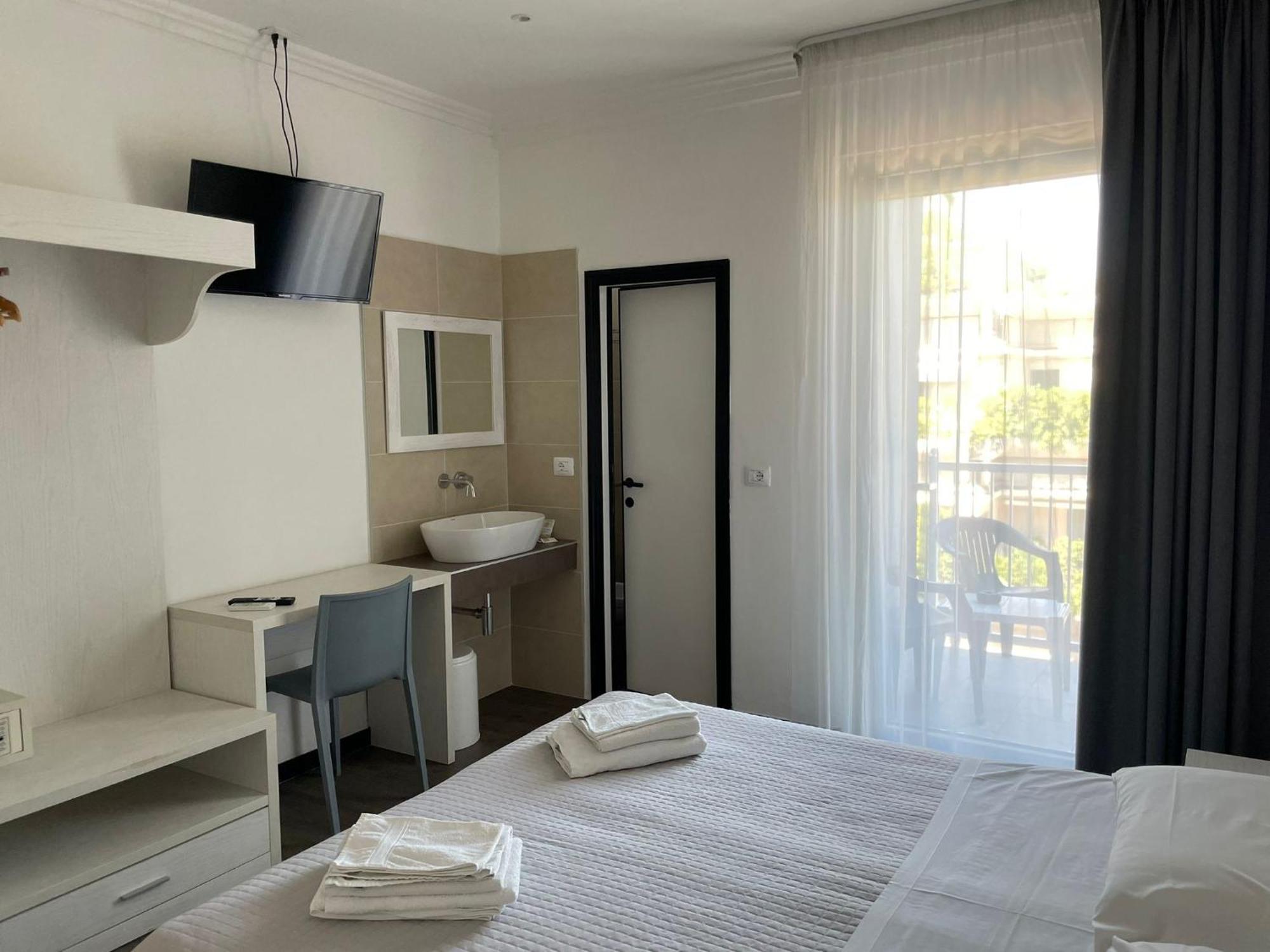 Triple Room Balcony,1704952528:JPEG