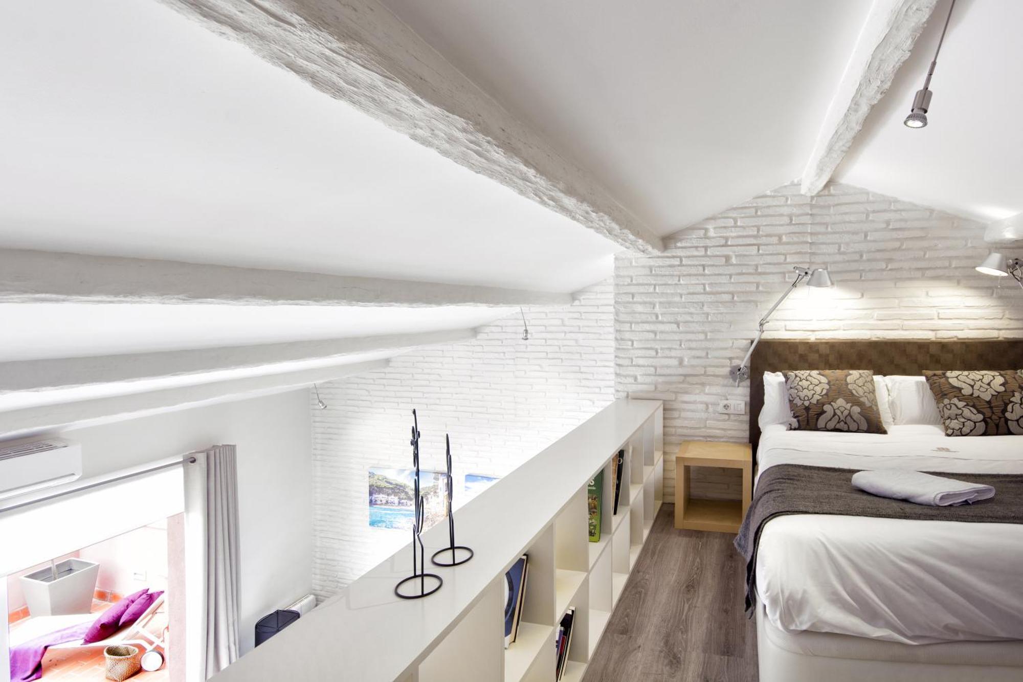 Three-Bedroom Apartment Terrace,1588162816:JPEG