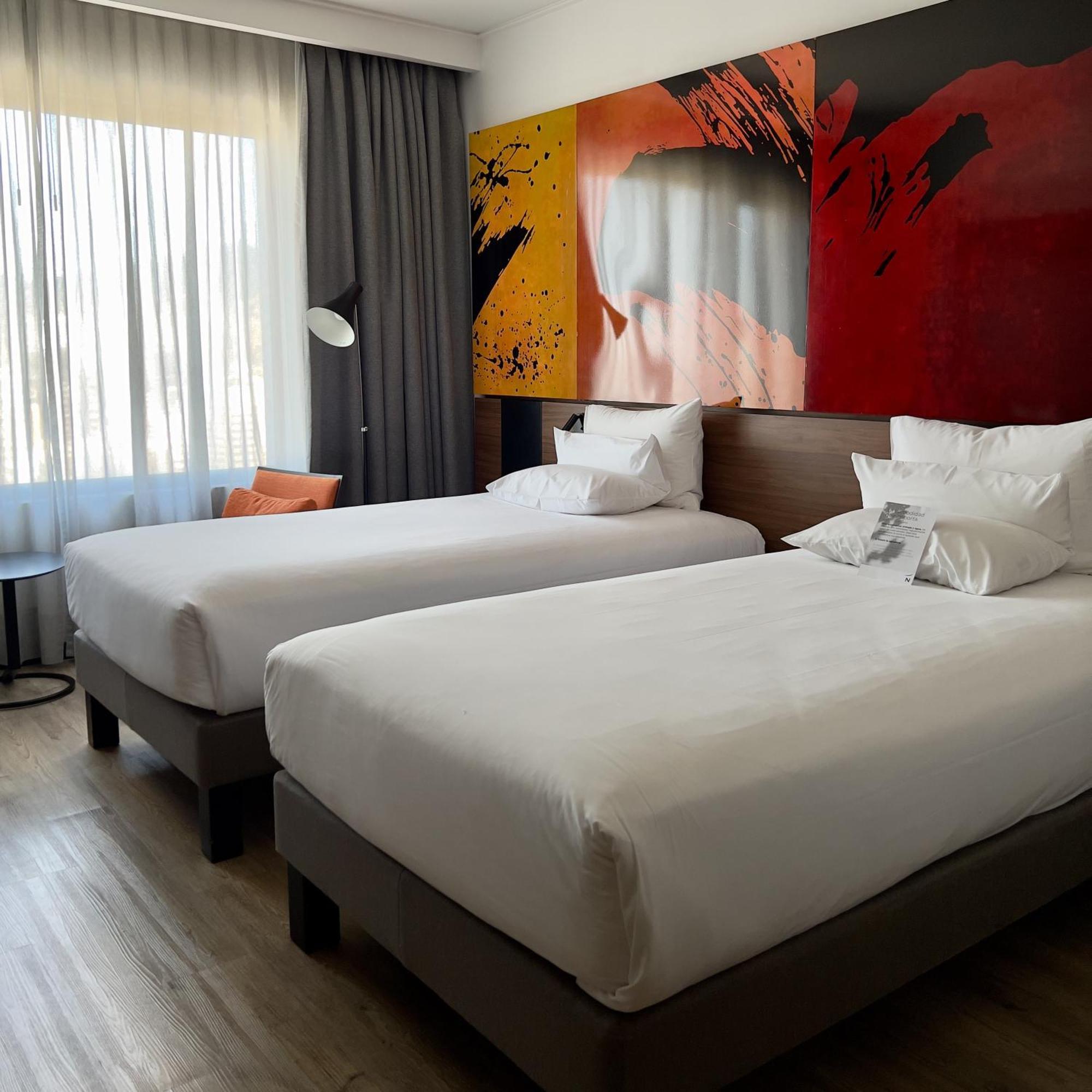Executive Room Two Twin Beds