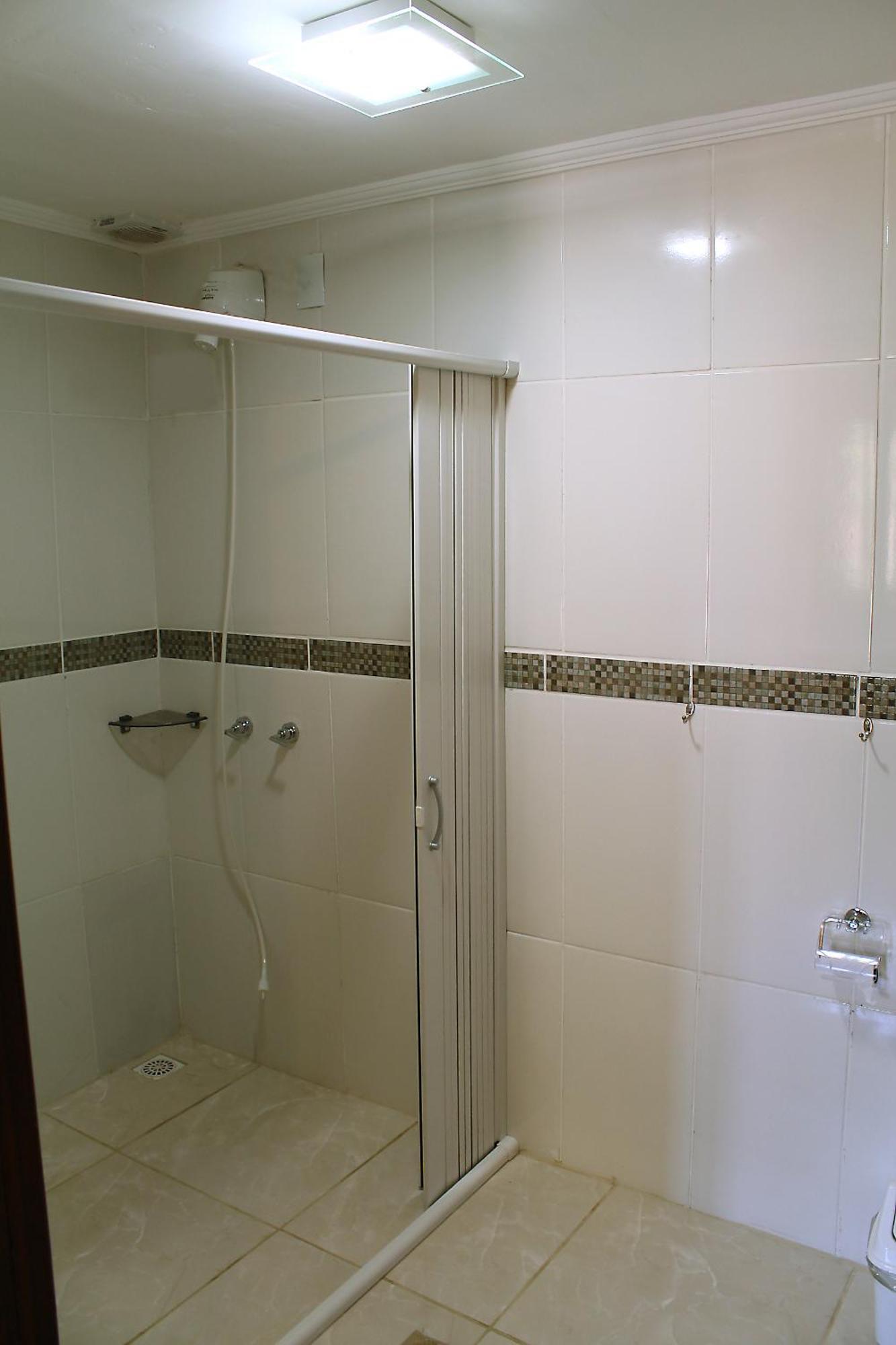 Chalet Superior Private Bathroom,1588556860:JPEG