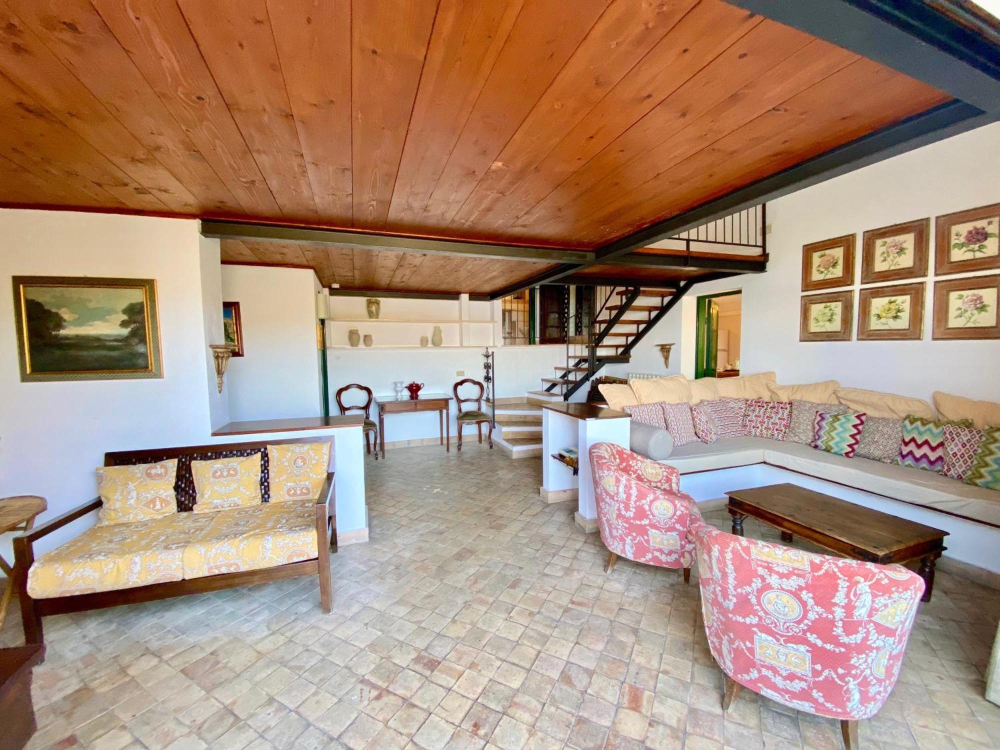 Apartment Split Level