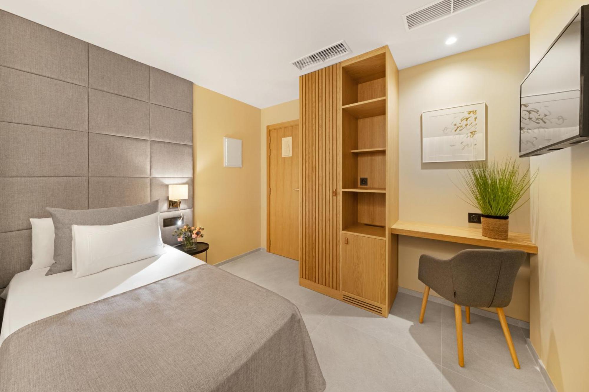 Economy Single Room