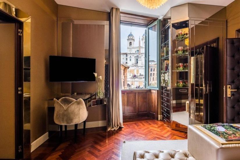 Grand Presidential Suite