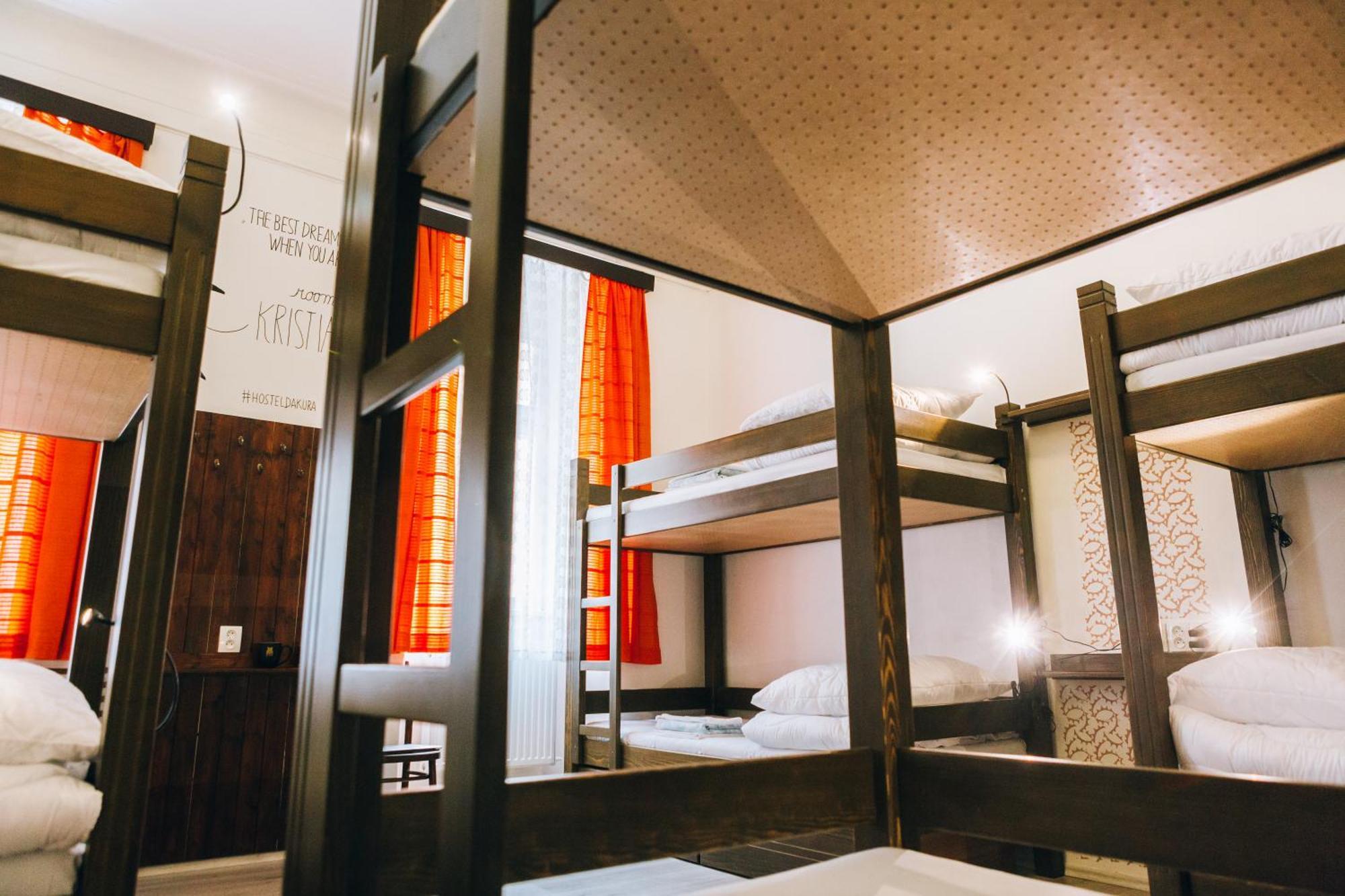 Bed 10-Bed Mixed Dormitory Room