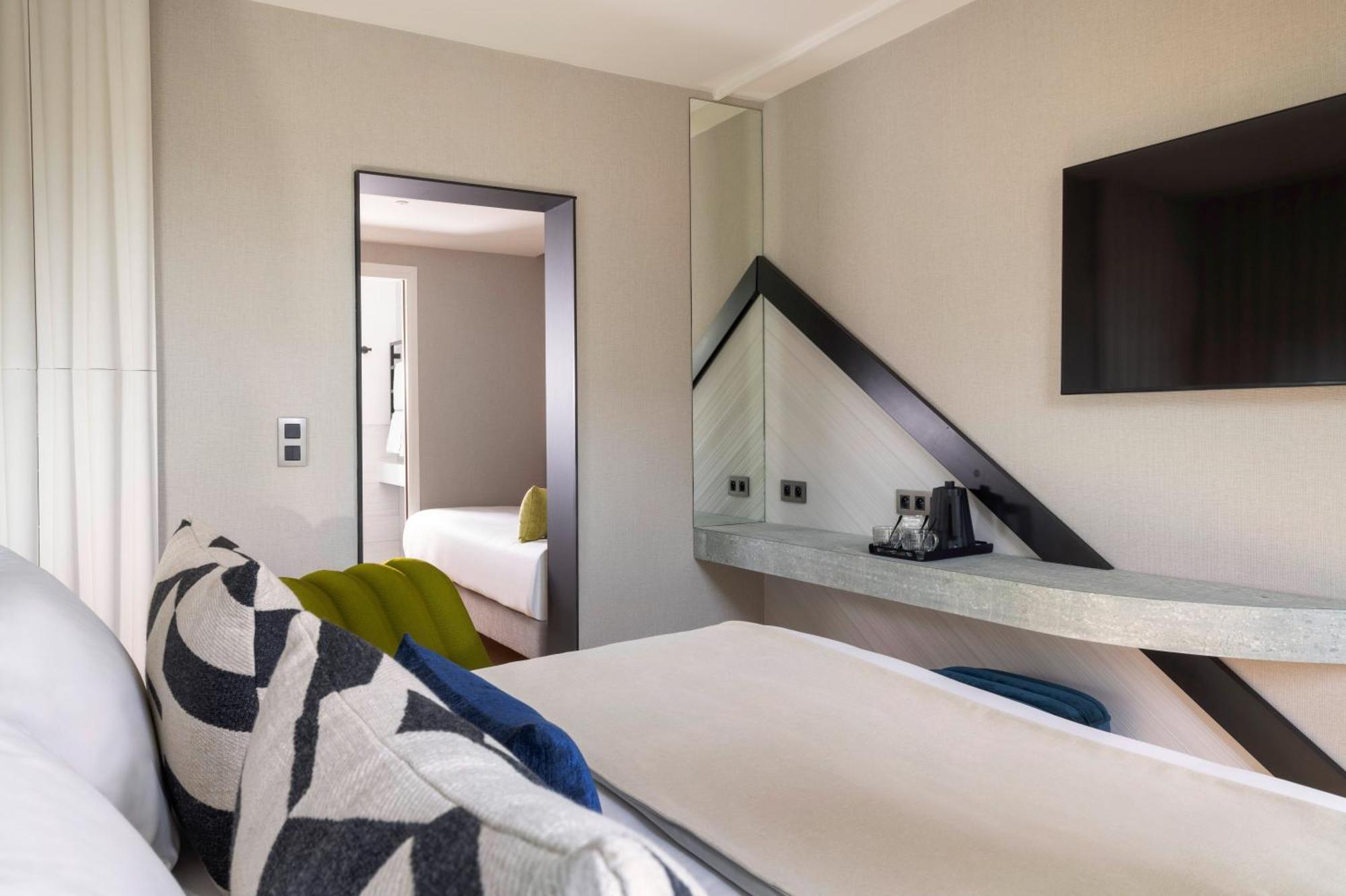 Triple Room,1589561153:JPEG