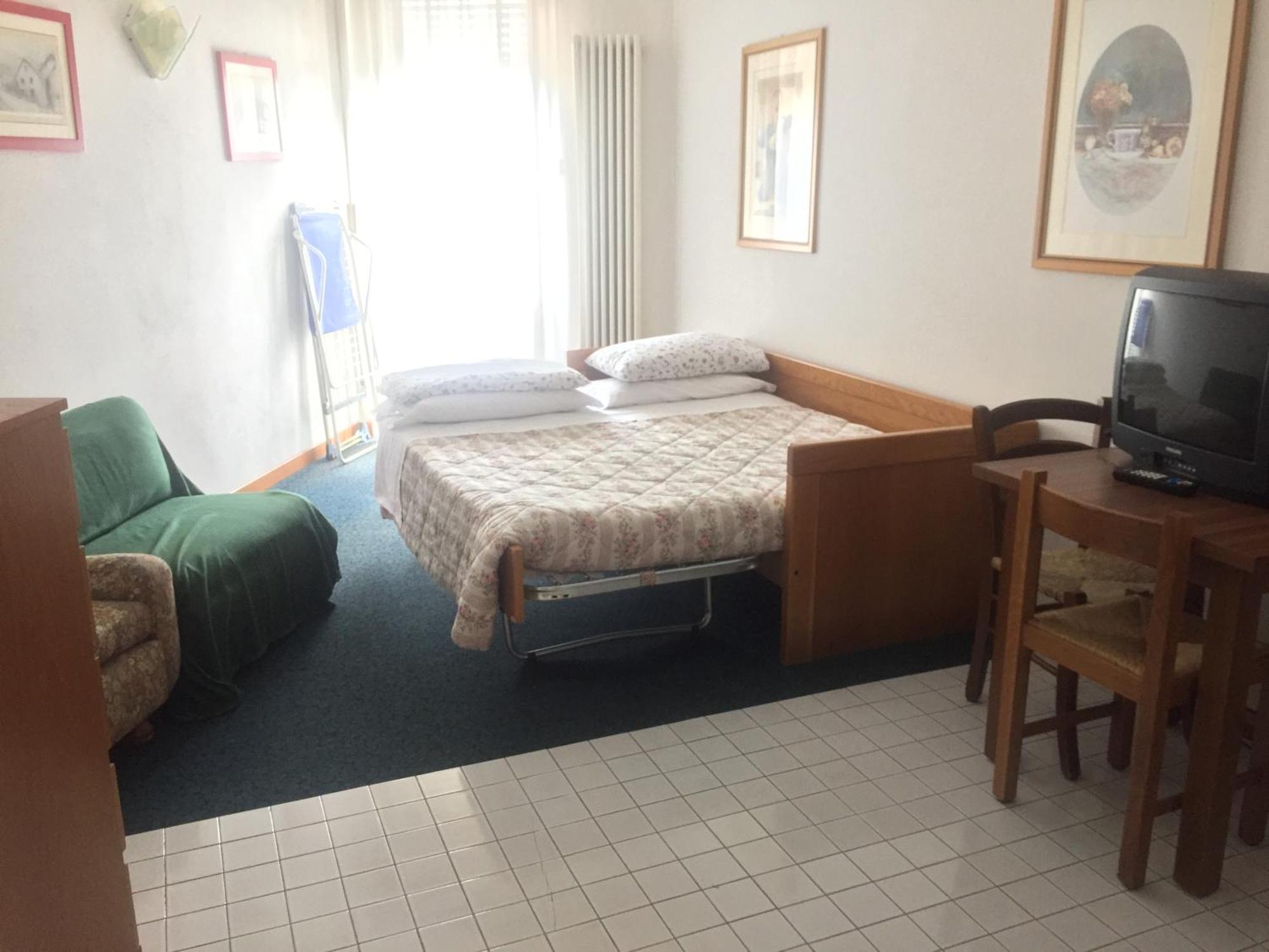 Budget Room
