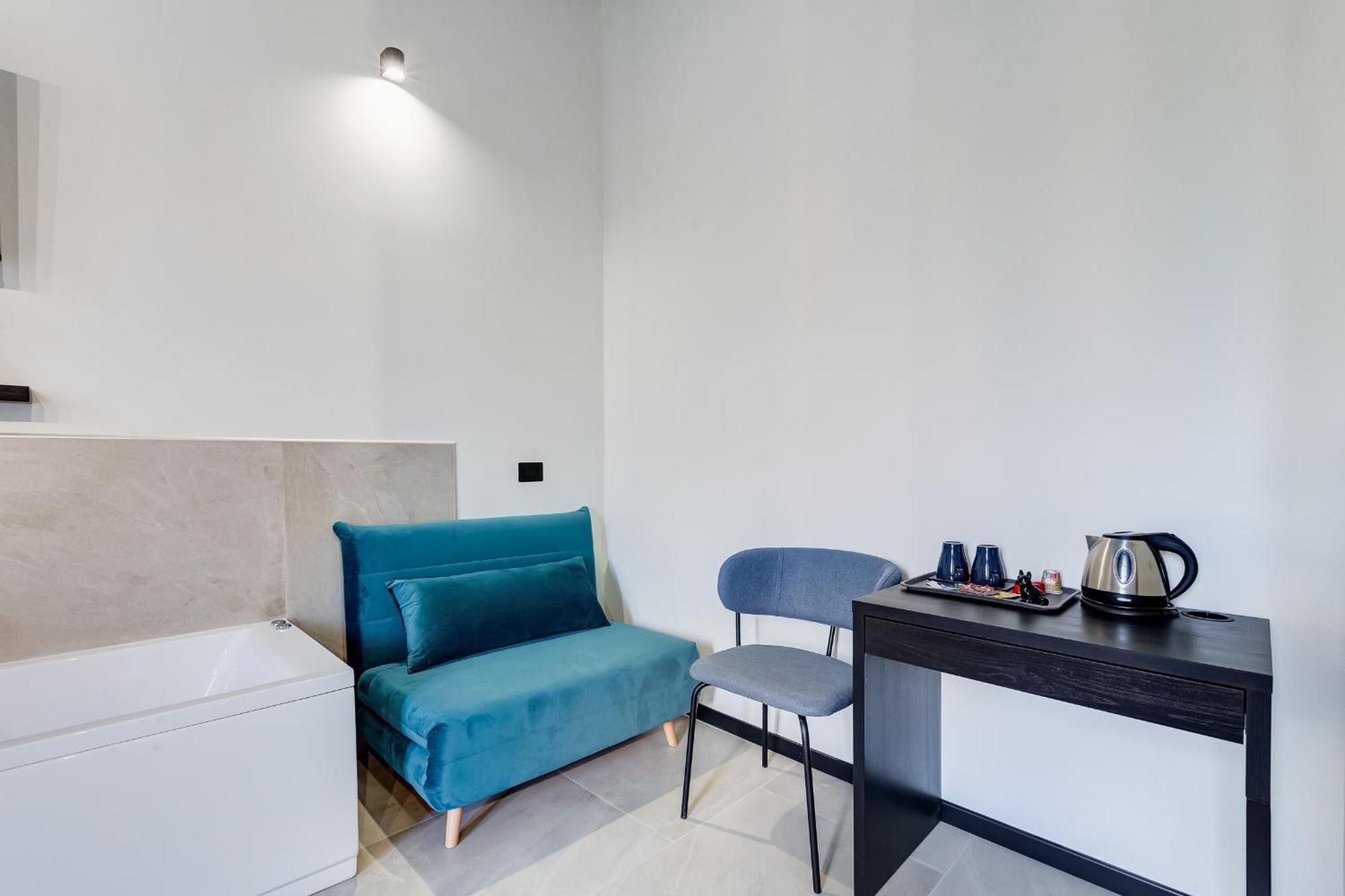 Luxury Triple Room,1589986282:JPEG