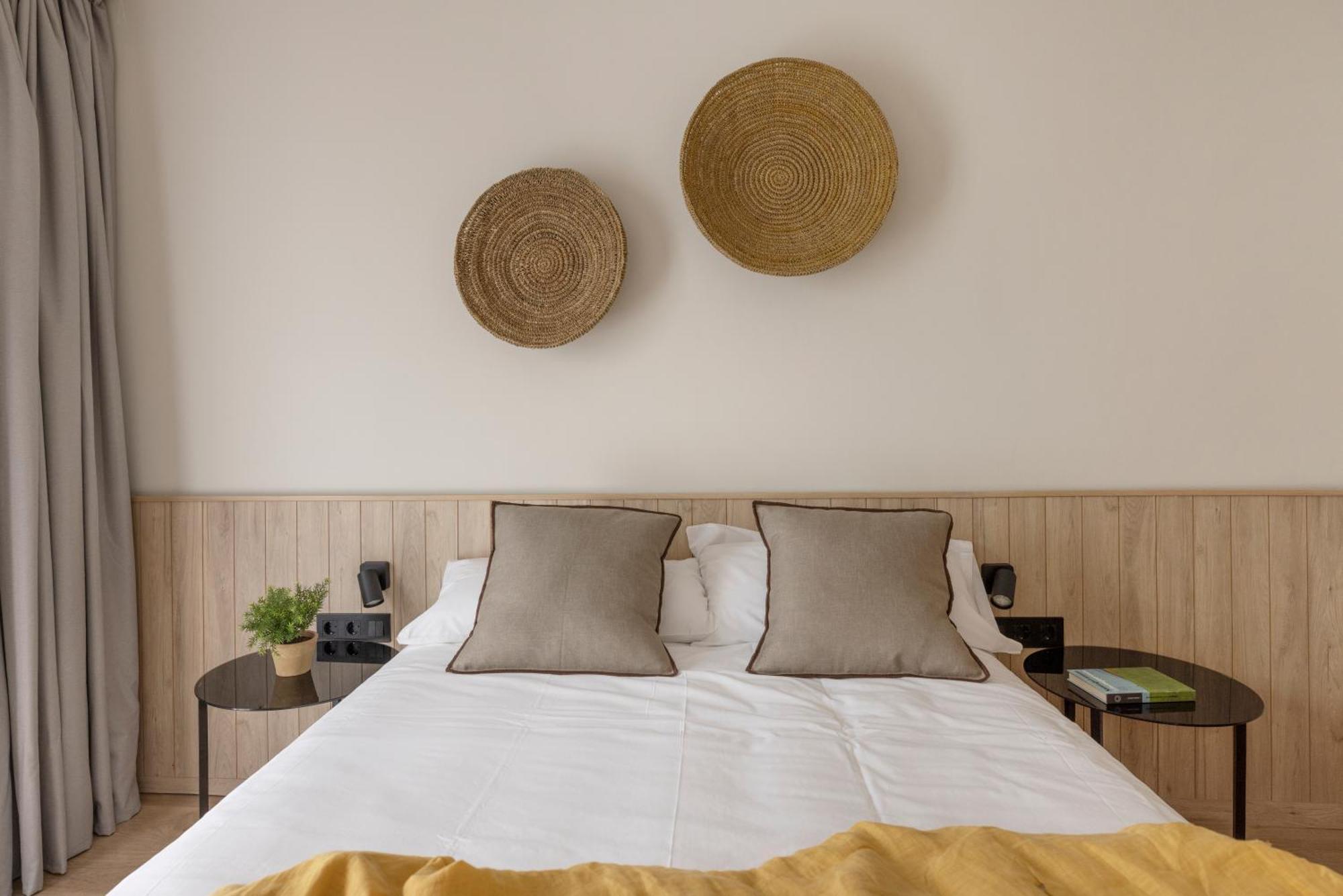 One-Bedroom Apartment,1590337500:JPEG
