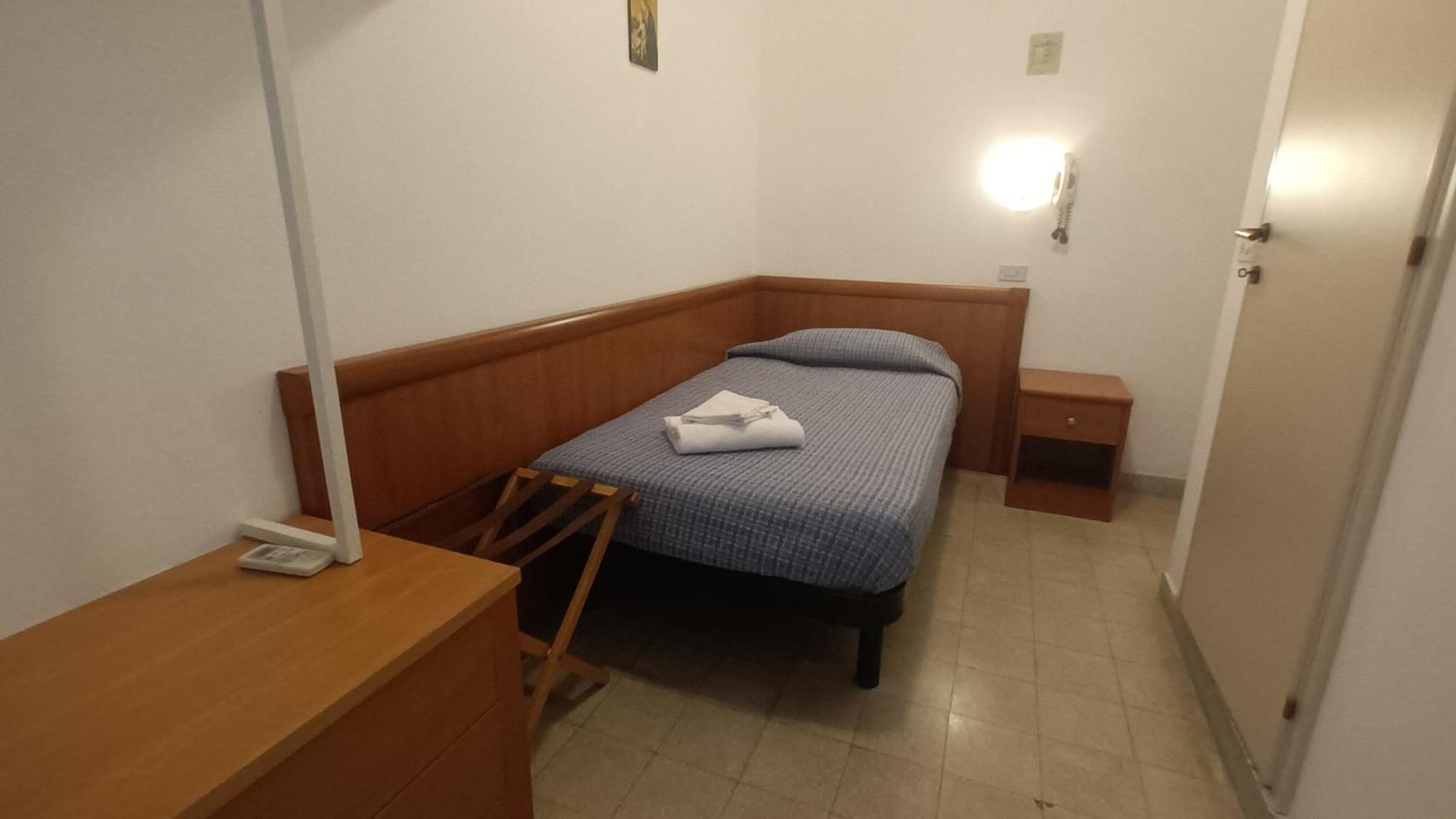 Single Room Sided Sea View,1645017143:JPEG