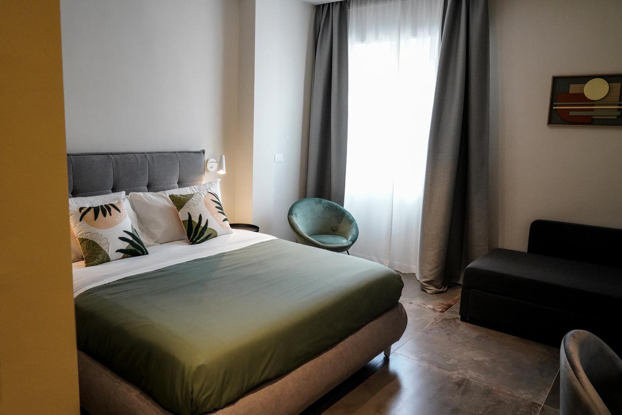 Camera Matrimoniale Deluxe con 1 Letto Supplementare