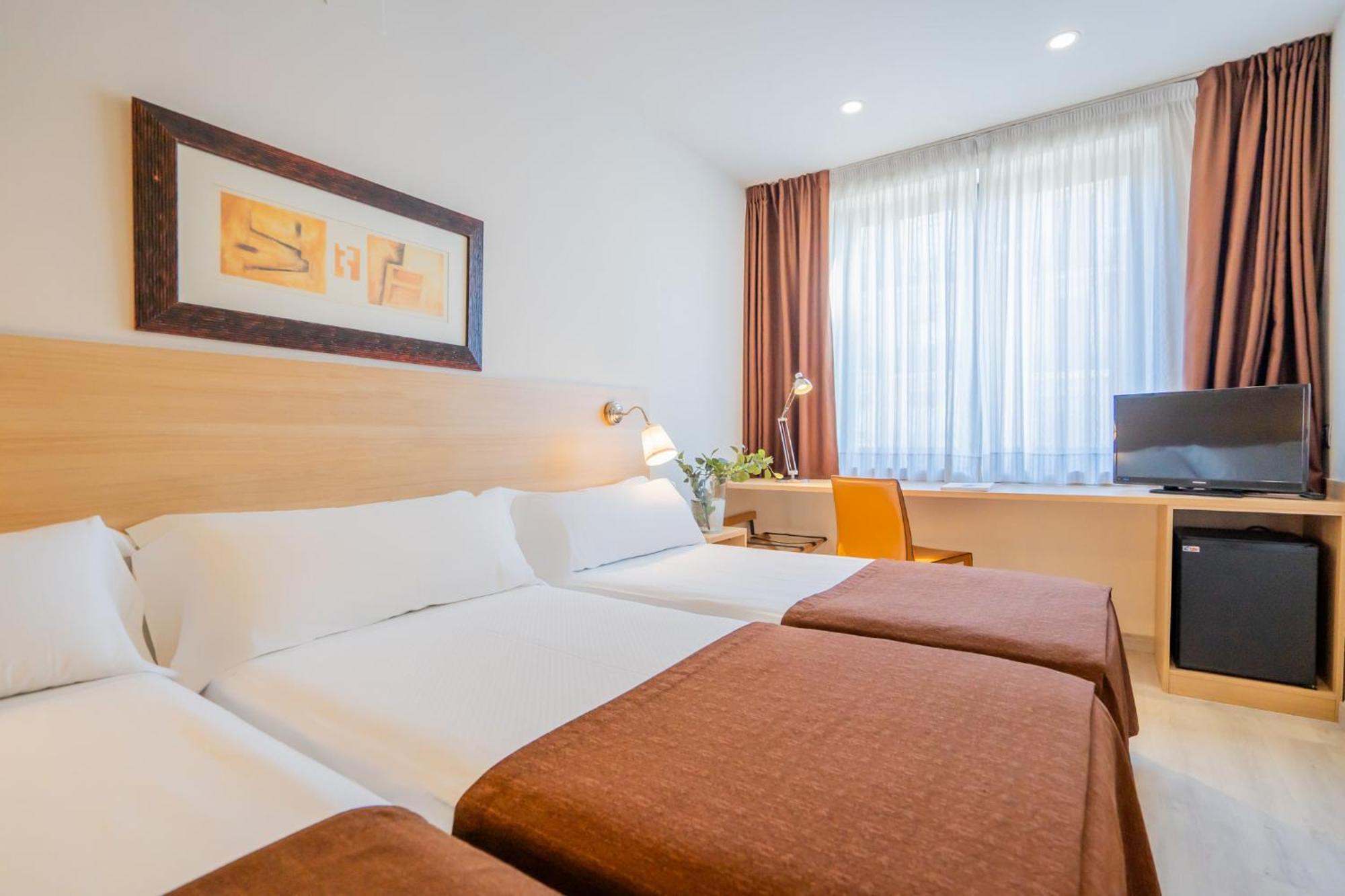 Superior Quadruple Room,1592046834:JPEG