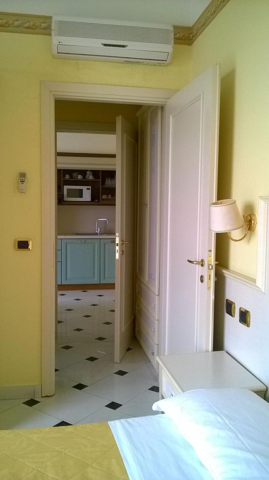 One-Bedroom Standard Apartment,1592049535:JPEG
