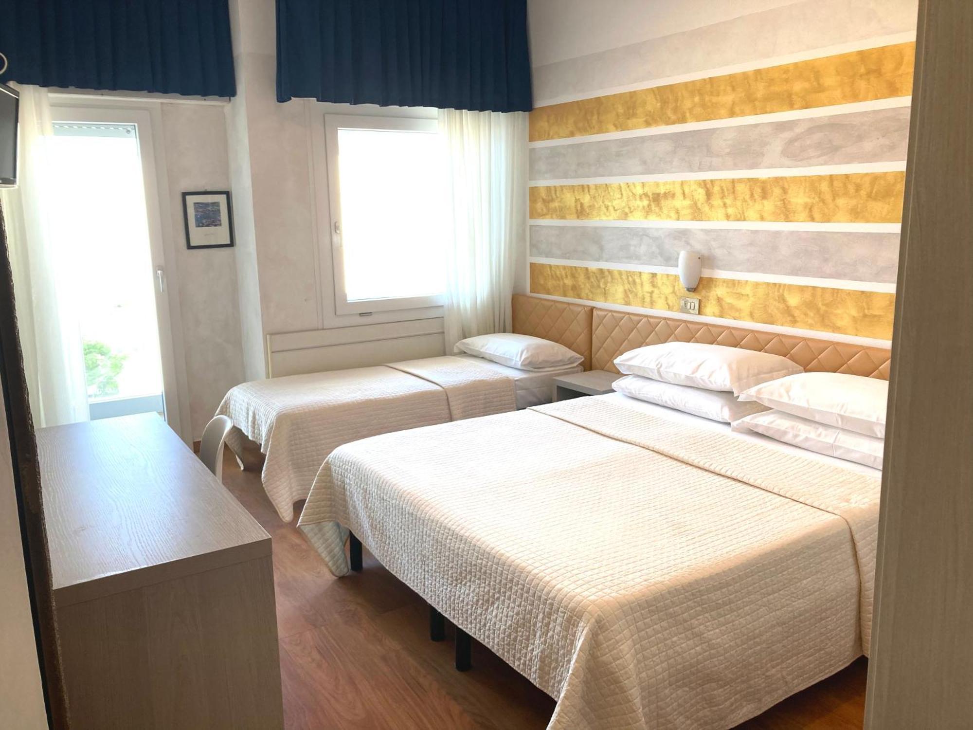 Triple Room Sea View