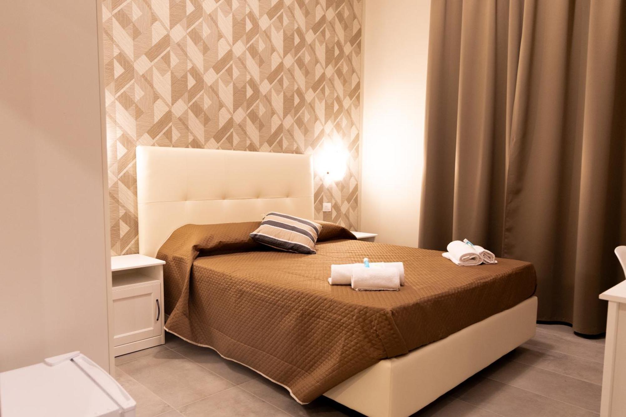 Double Room,1425555880:JPEG