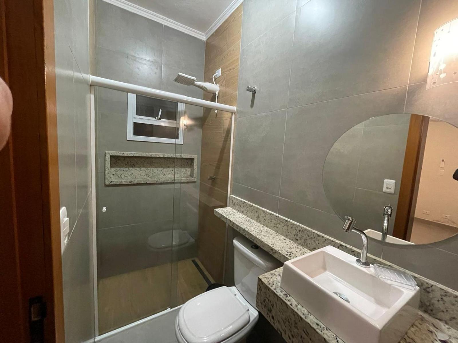 Deluxe Double Room Shower,1592654885:JPEG
