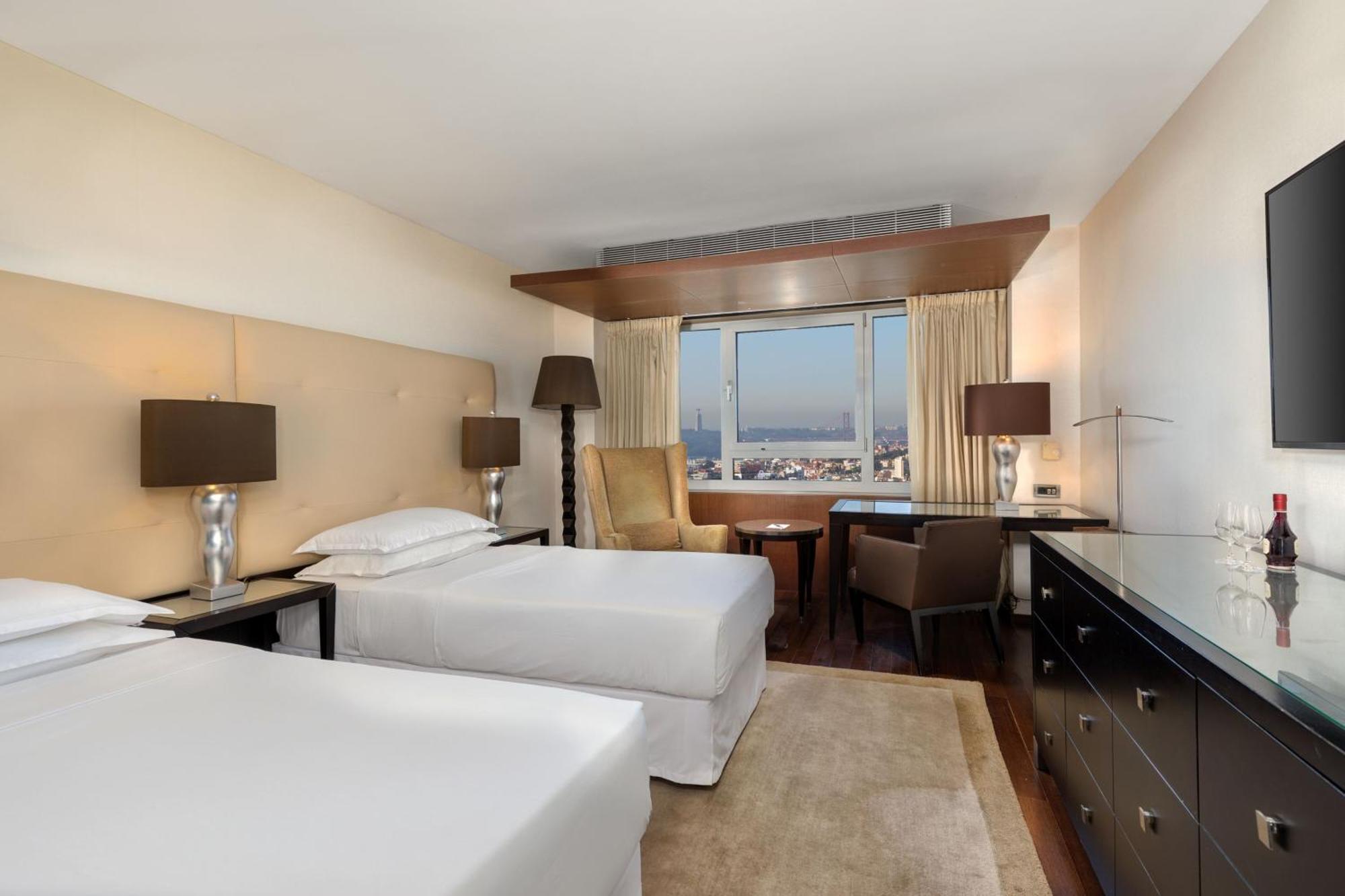 Club Club lounge access Guest room 2 Twin or Single Beds,1608779065:JPEG