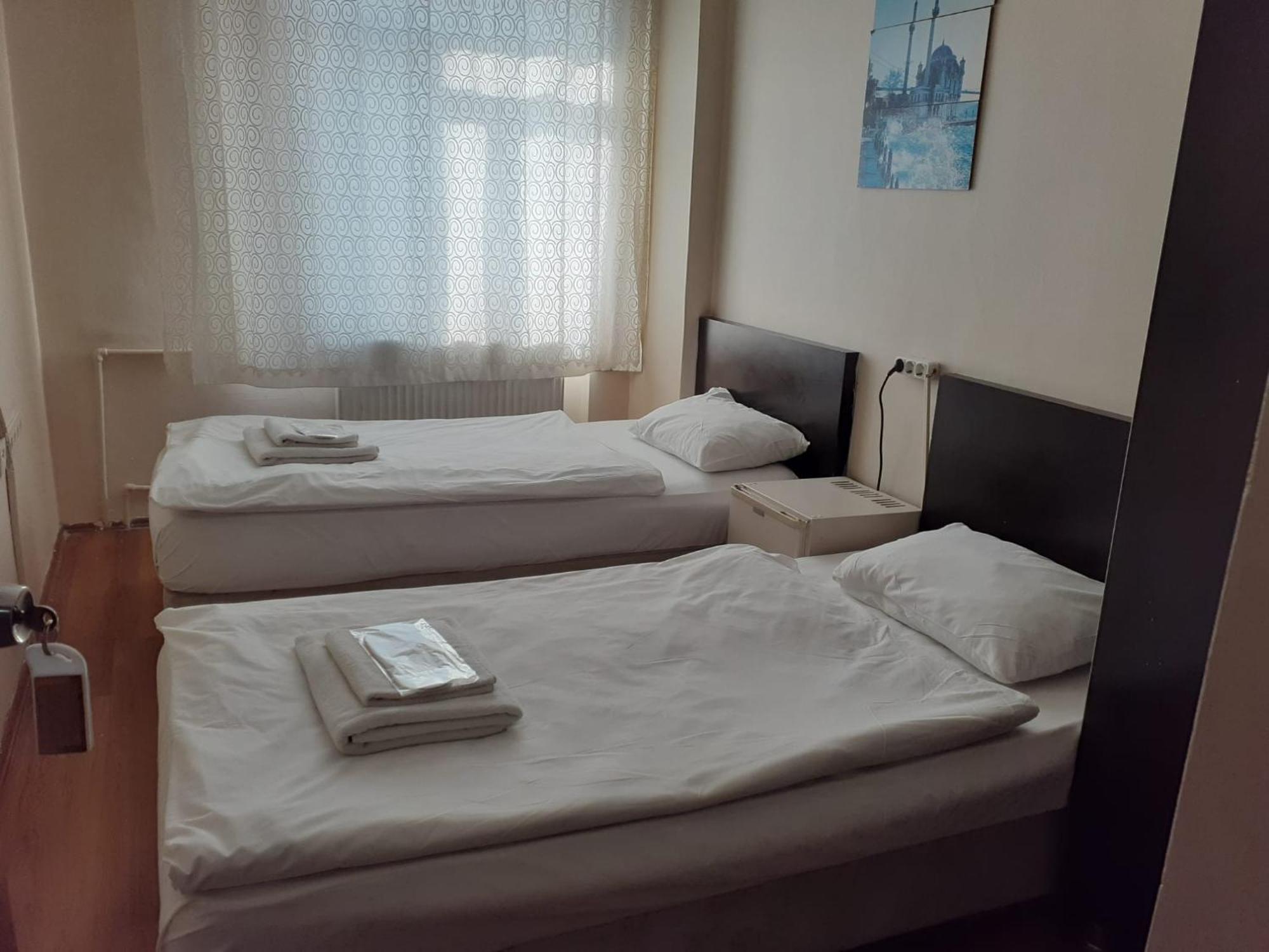 Single Room,1593541239:JPEG