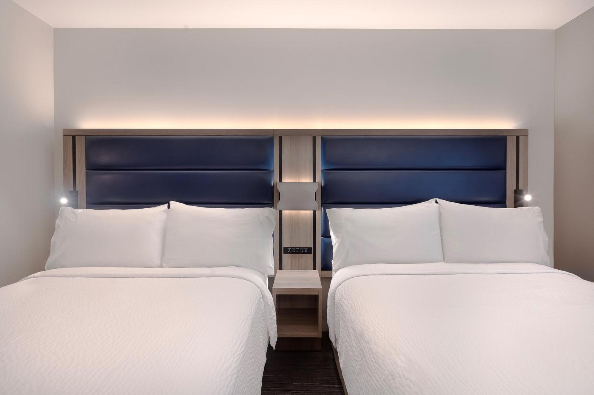 Standard Double Room Two Double Beds High Floor